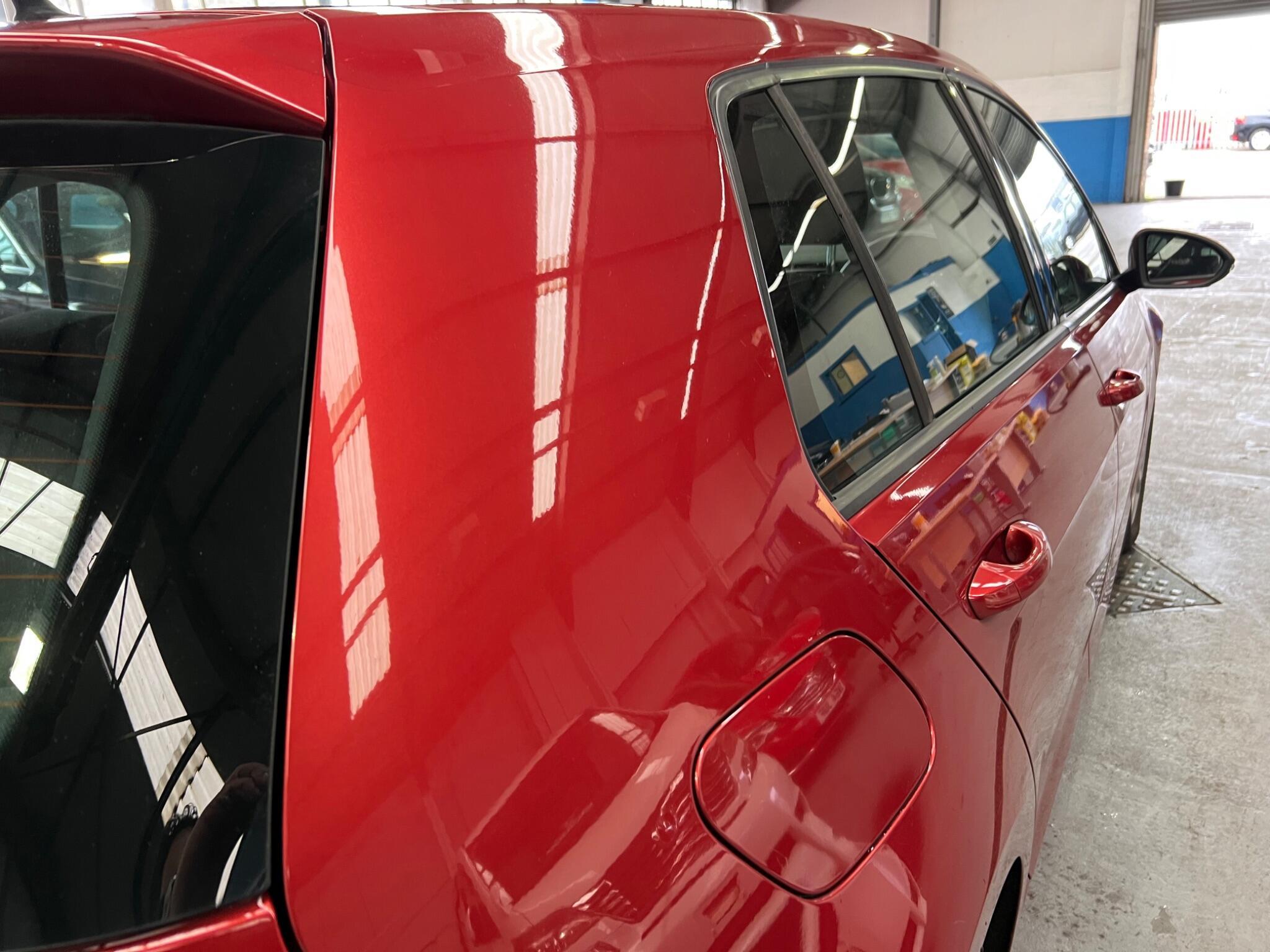 Volkswagen Golf - Image 39