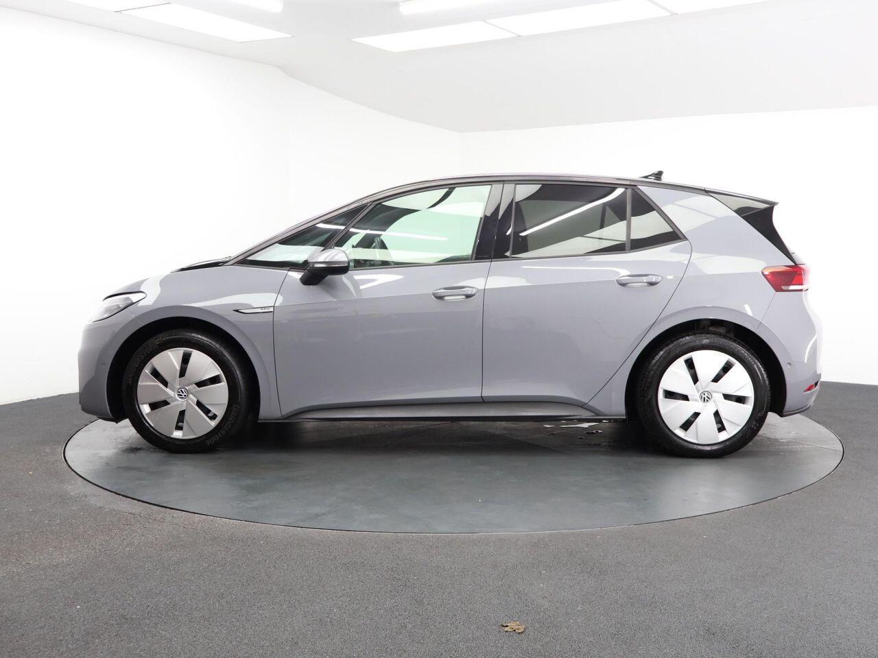Volkswagen ID.3 - Image 8