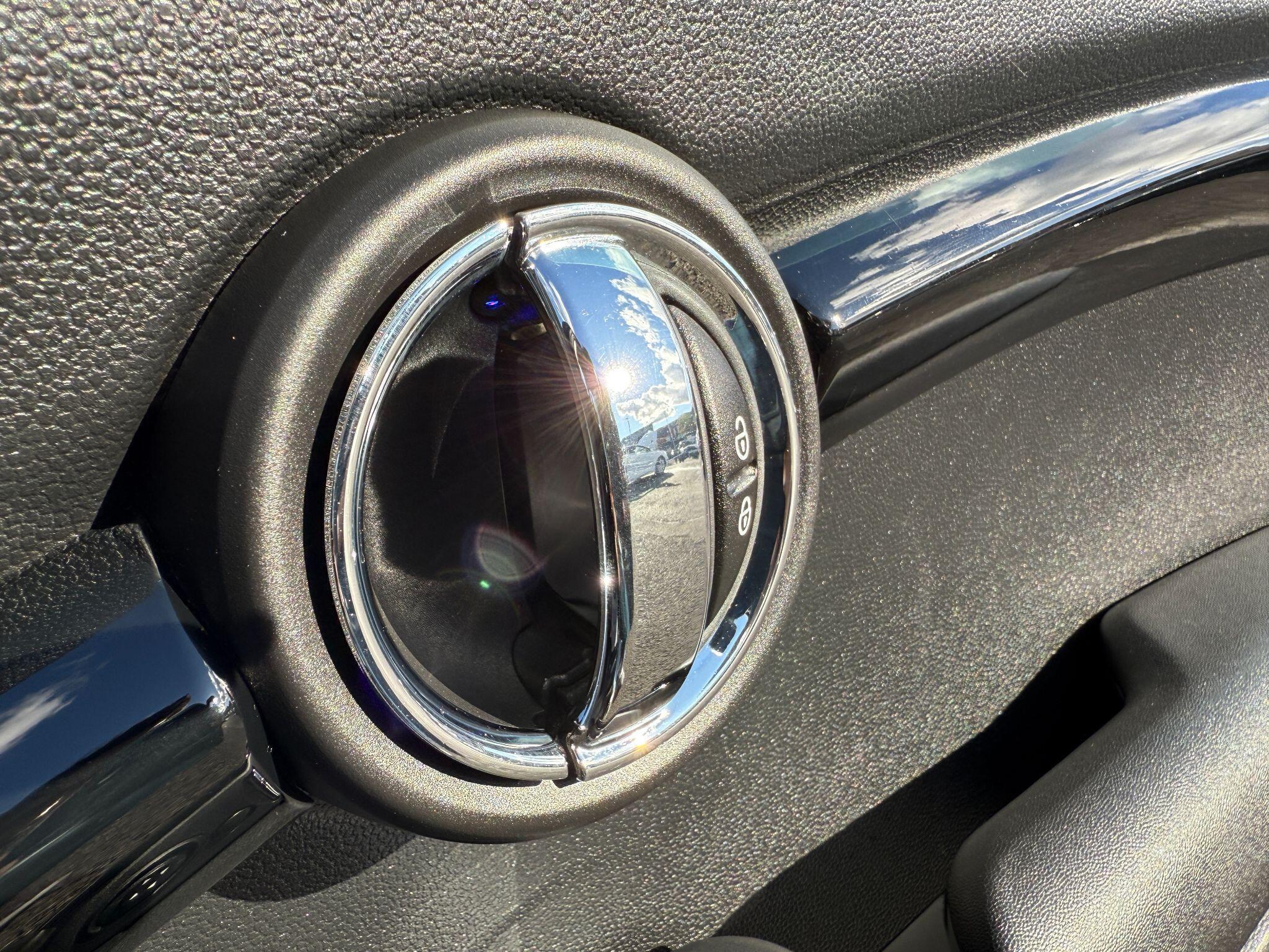 MINI Hatch - Image 54