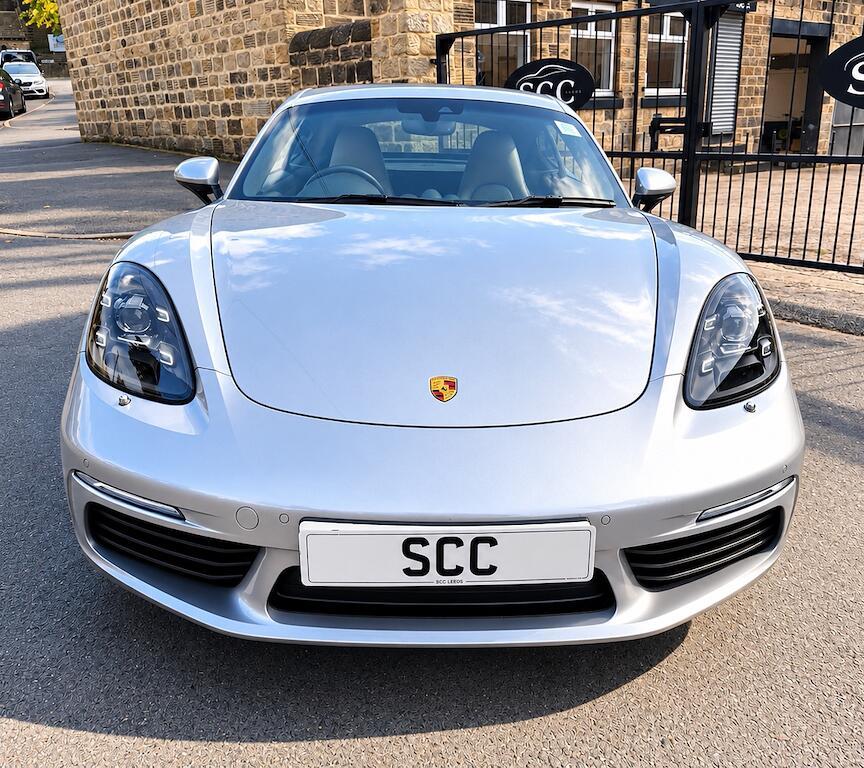 Porsche 718 Cayman - Image 7