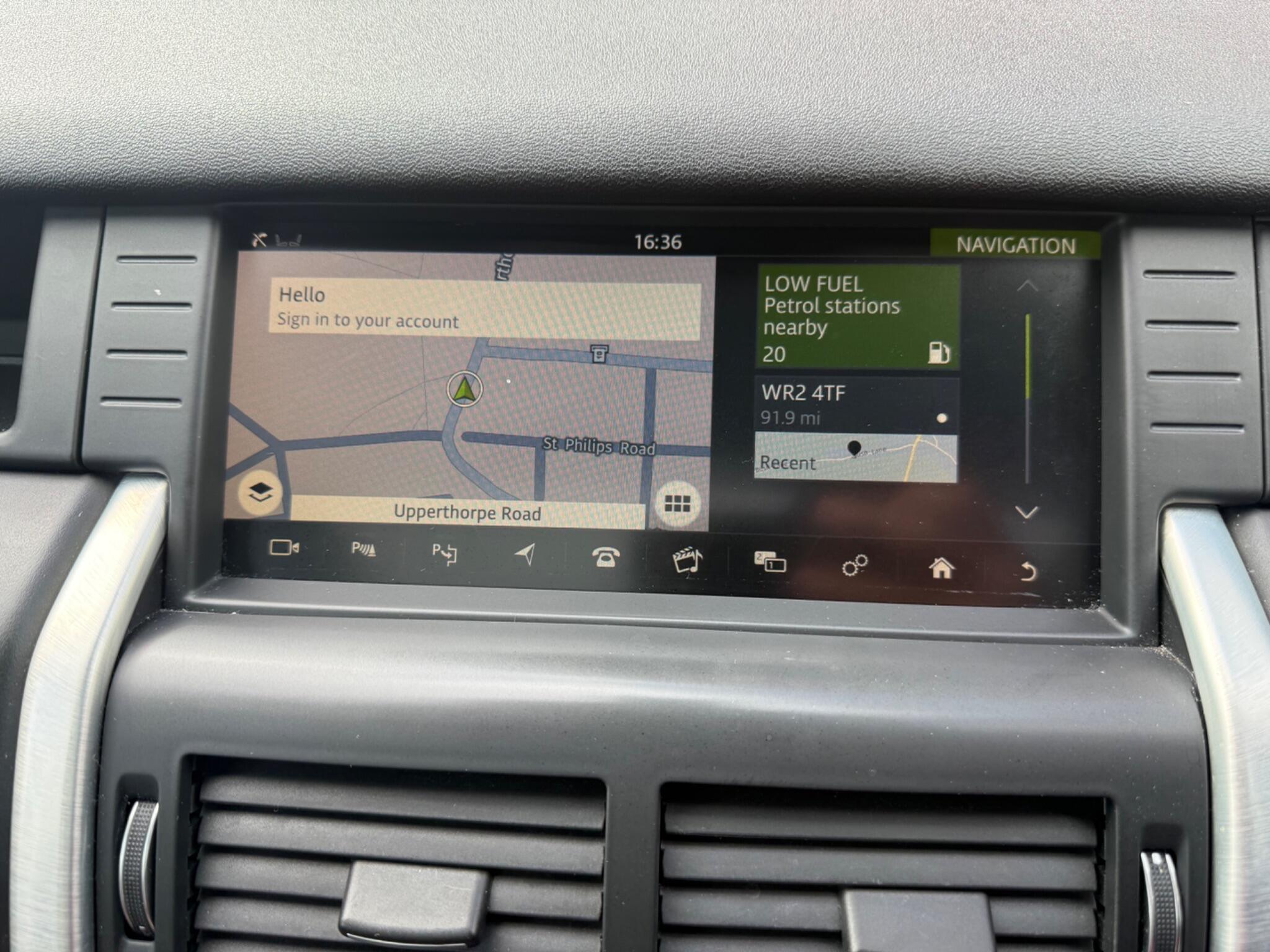 Land Rover DISCOVERY SPORT - Image 12