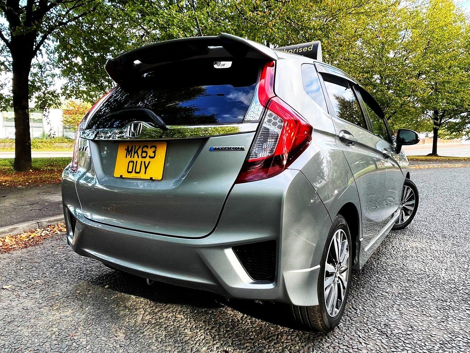 Honda FIT - Image 6