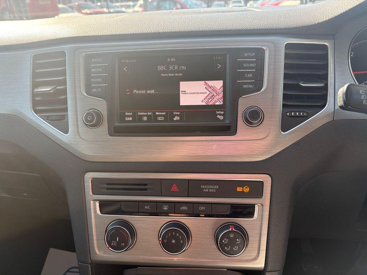 Volkswagen GOLF SV - Image 14