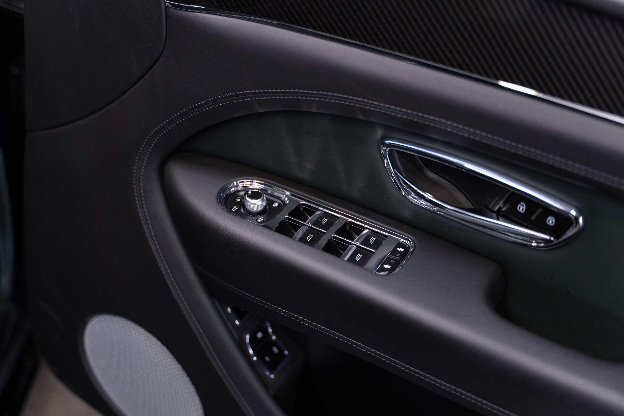 Bentley Bentayga - Image 19