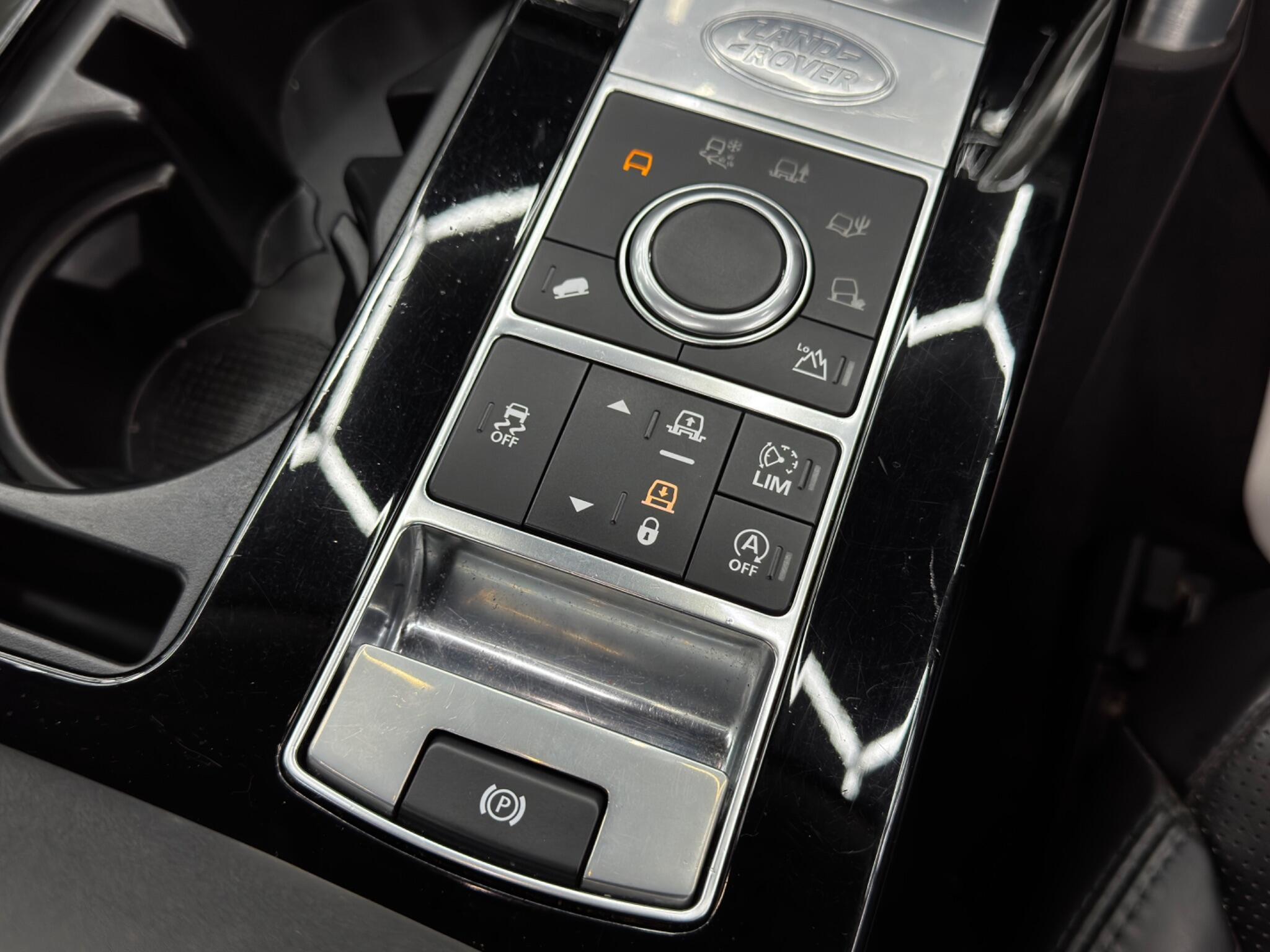 Land Rover Discovery - Image 29