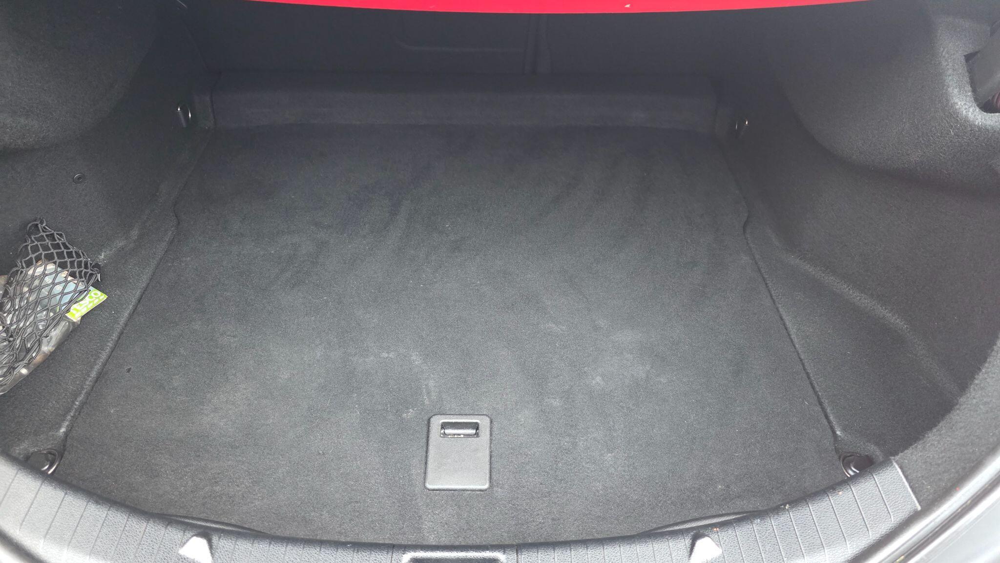 Mercedes CLA - Image 39