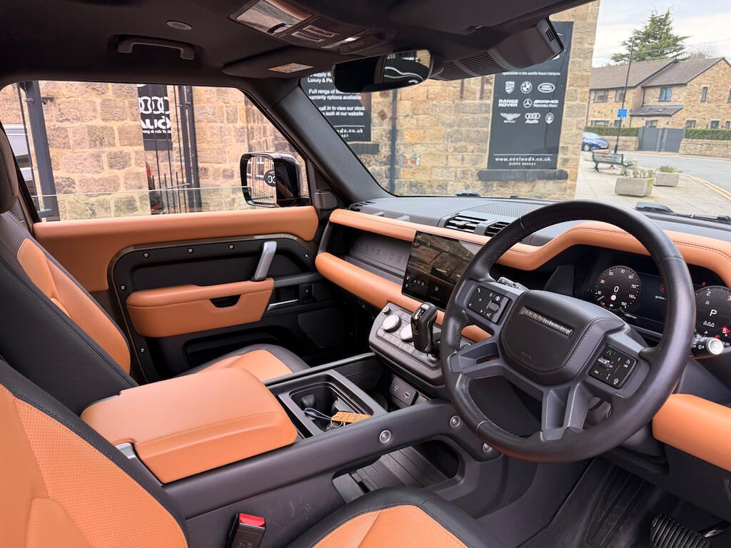 Land Rover Defender 90 - Image 42