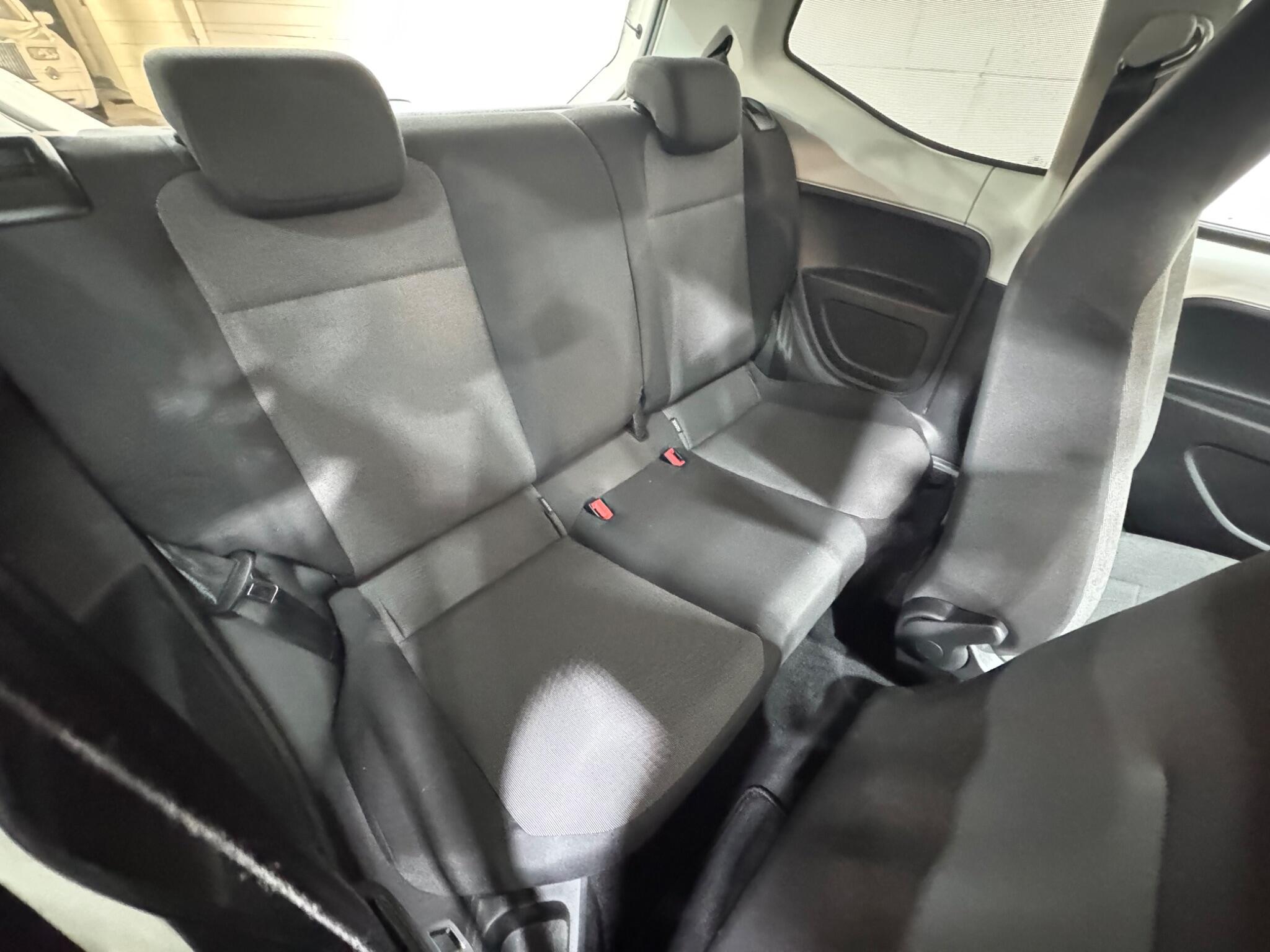 Volkswagen up! - Image 10