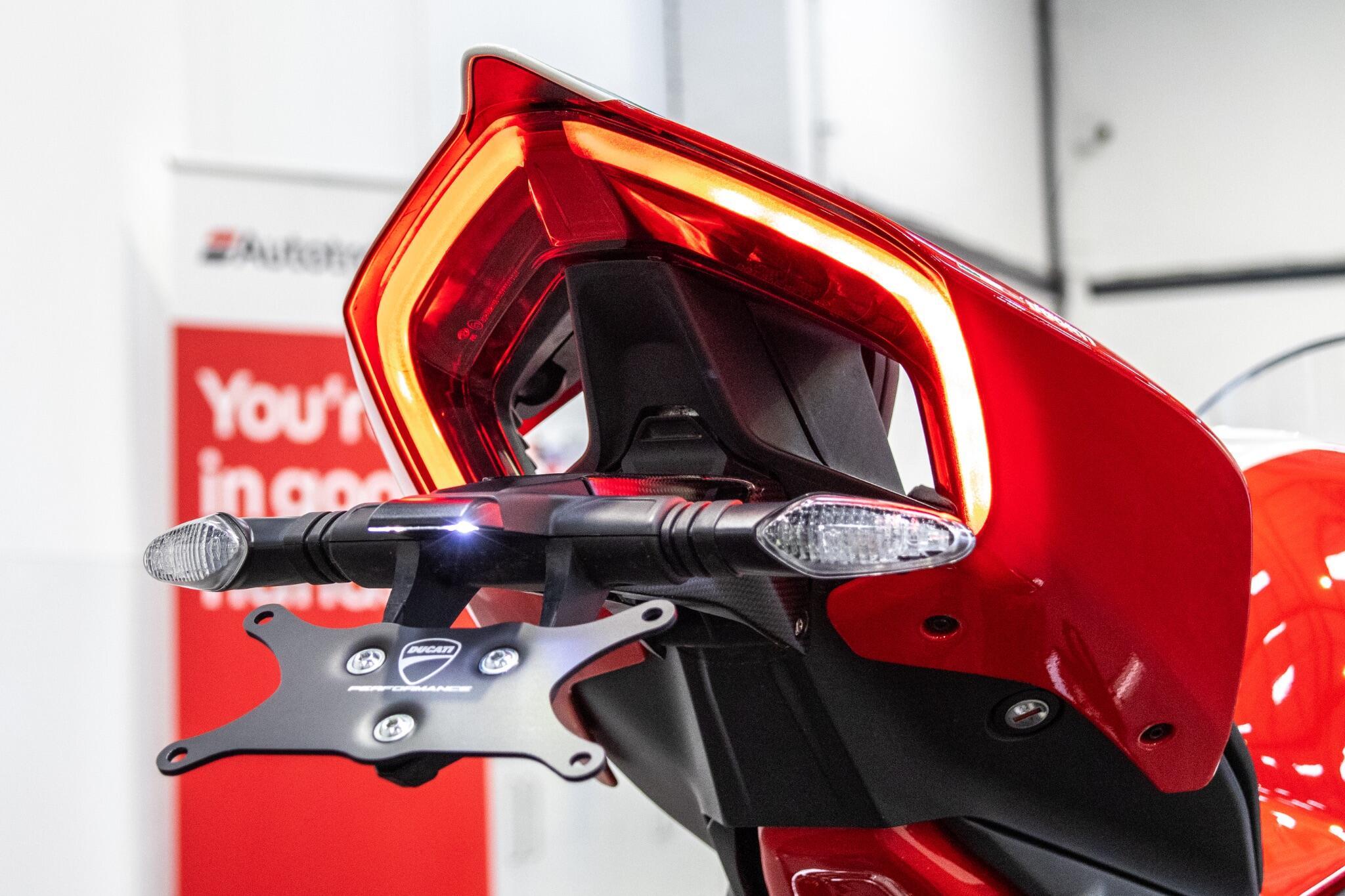 Ducati PANIGALE V4 - Image 5