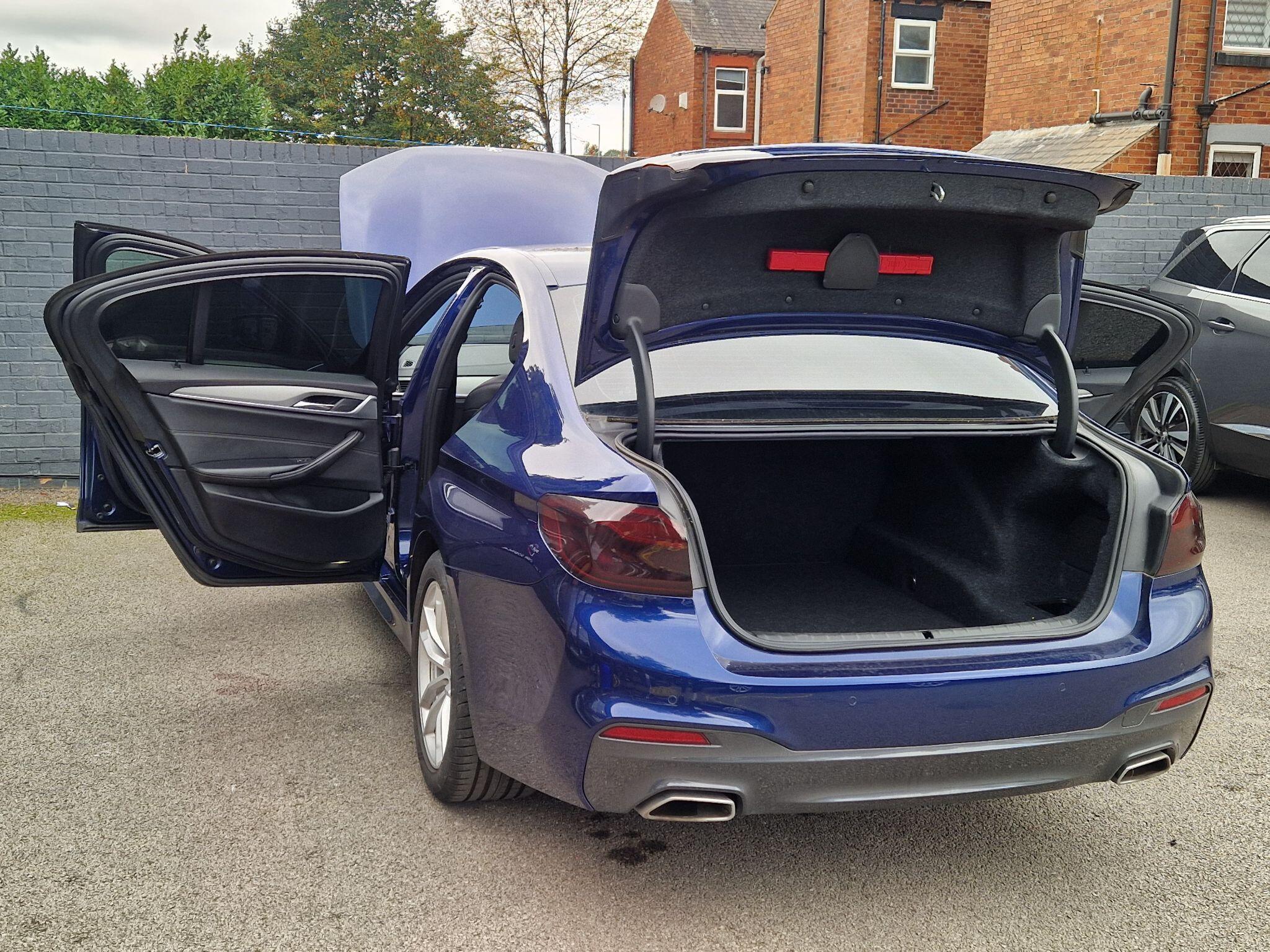BMW 5 Series - Image 19