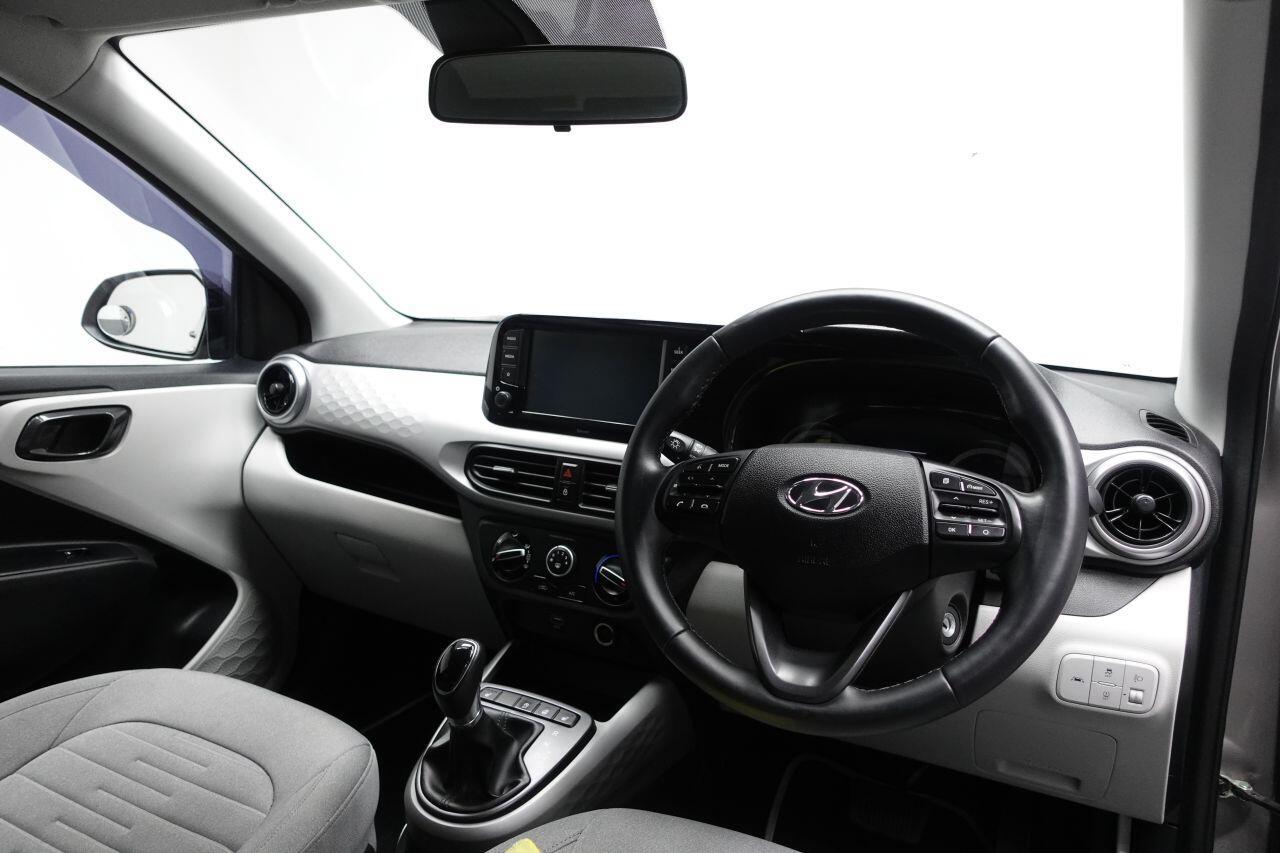 Hyundai i10 - Image 32