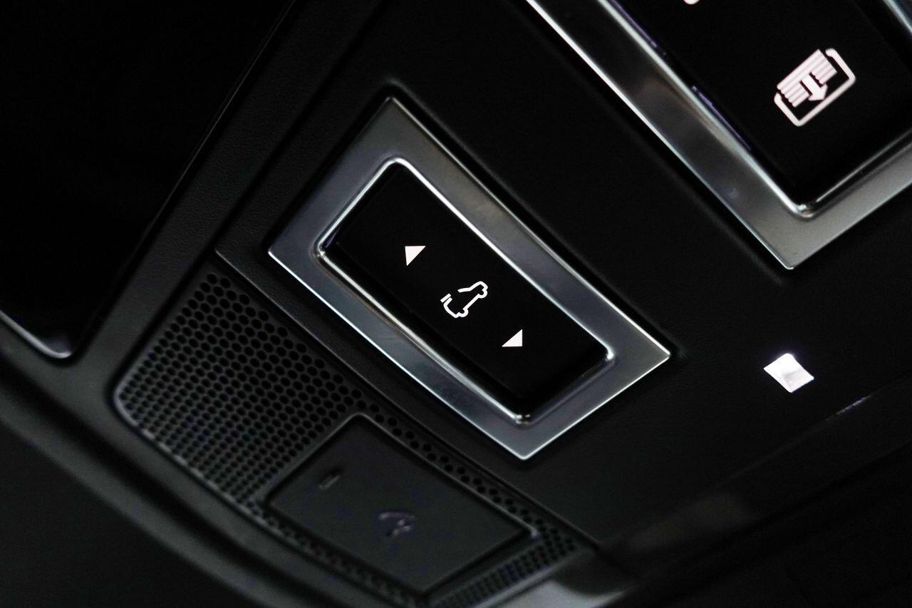 Land Rover Defender 110 - Image 36