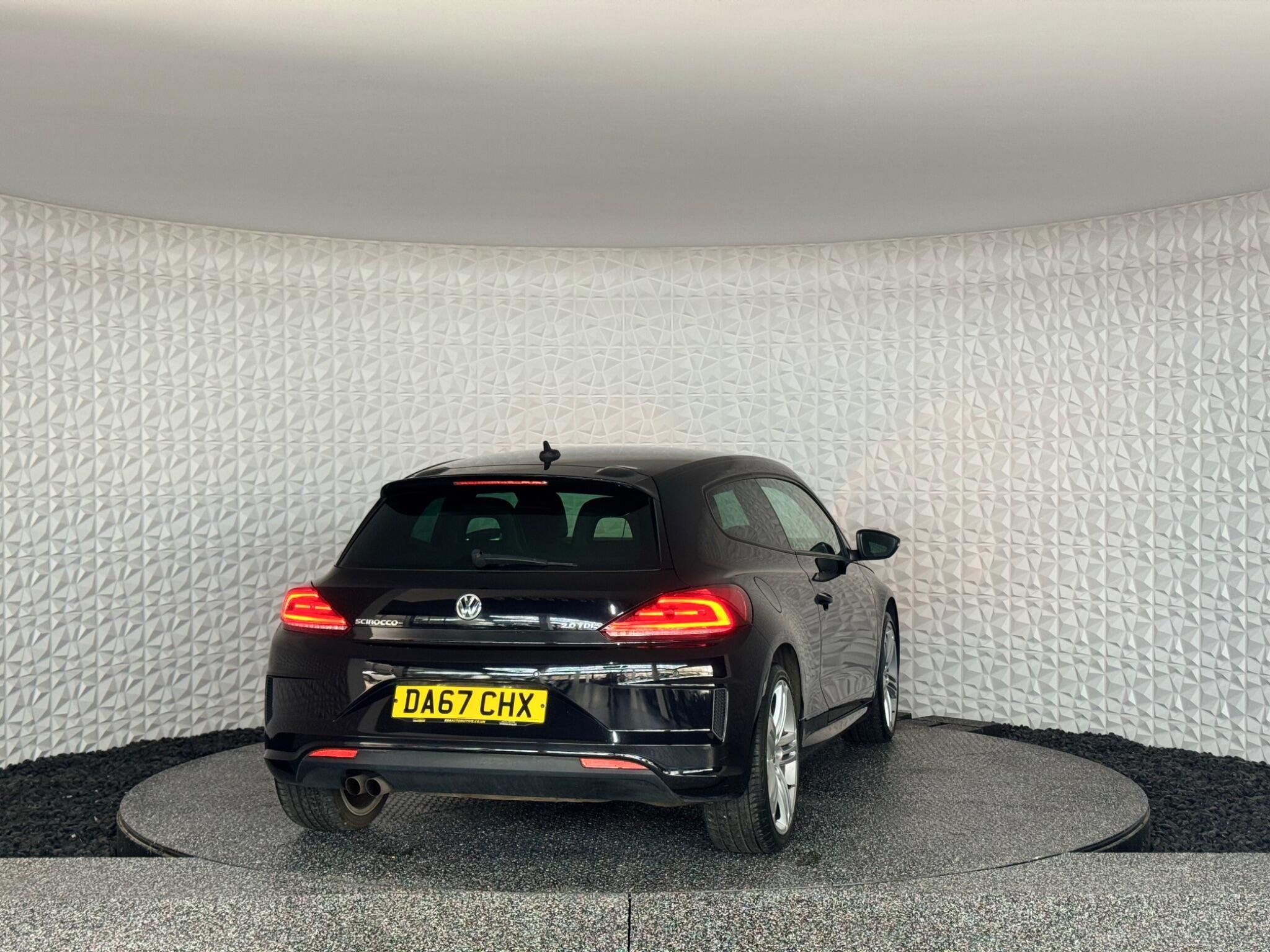 Volkswagen Scirocco - Image 13