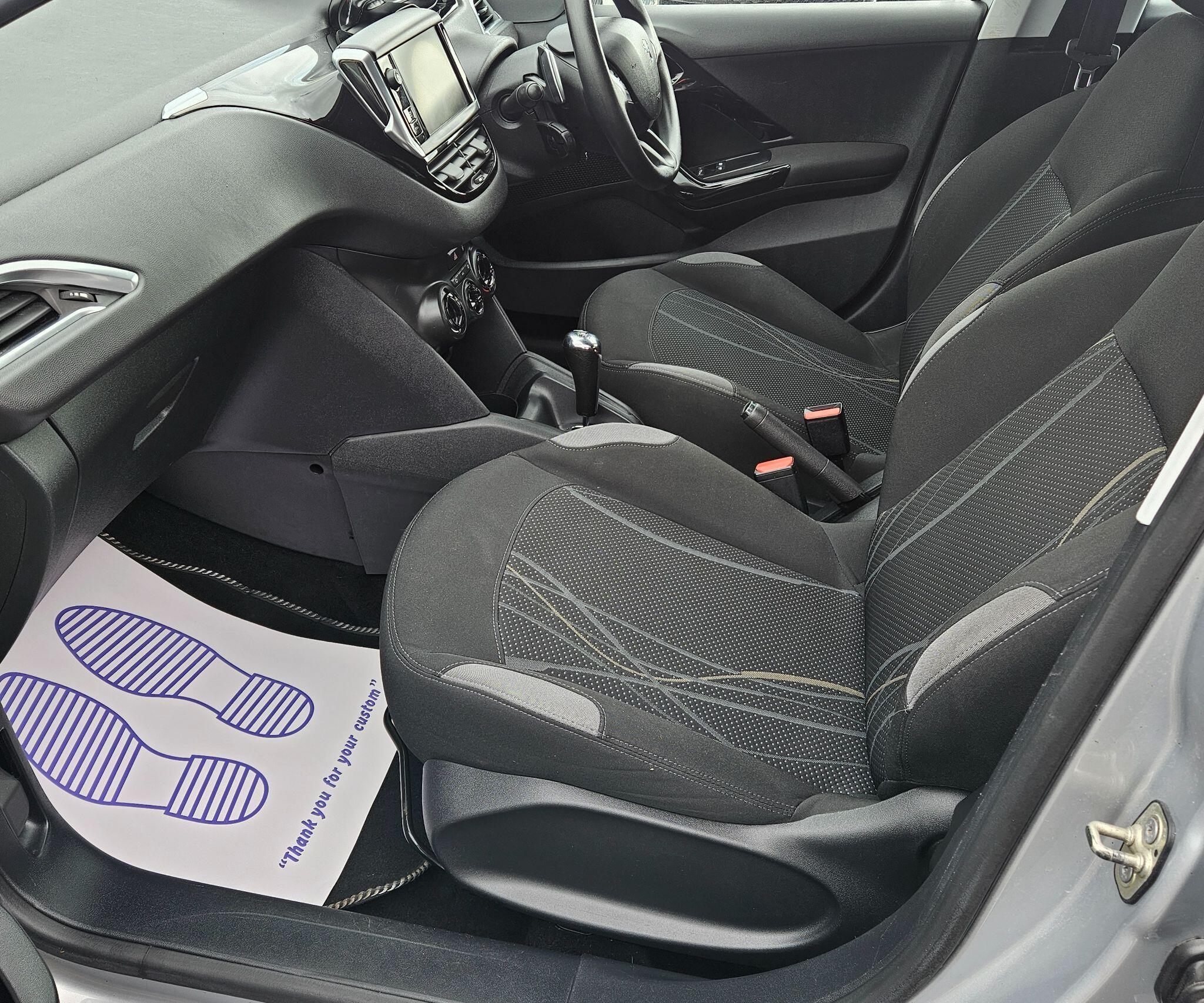 Peugeot 208 - Image 45