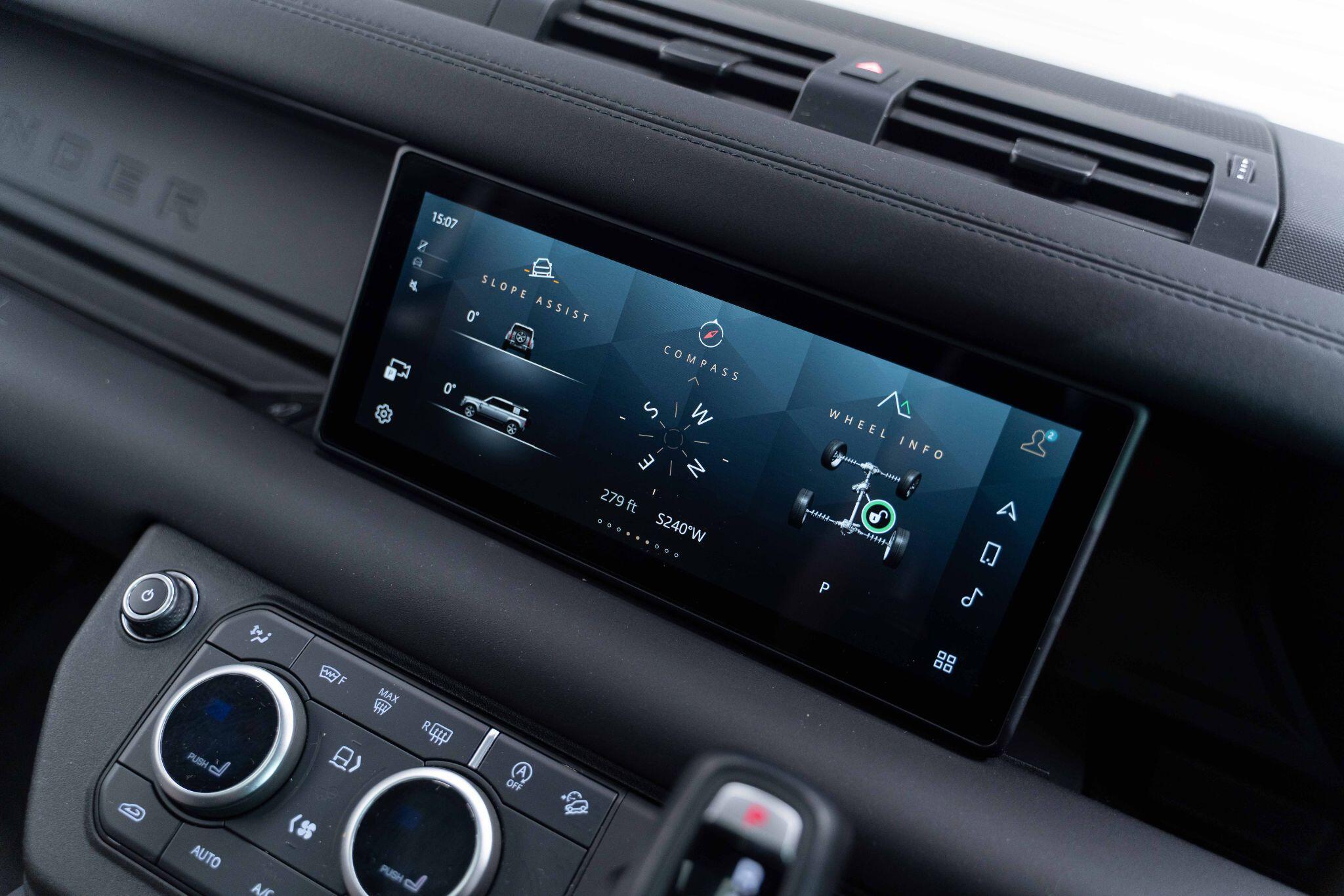 Land Rover Defender 110 - Image 32