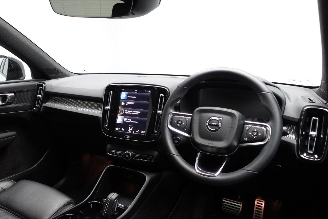 Volvo XC40 - Image 22