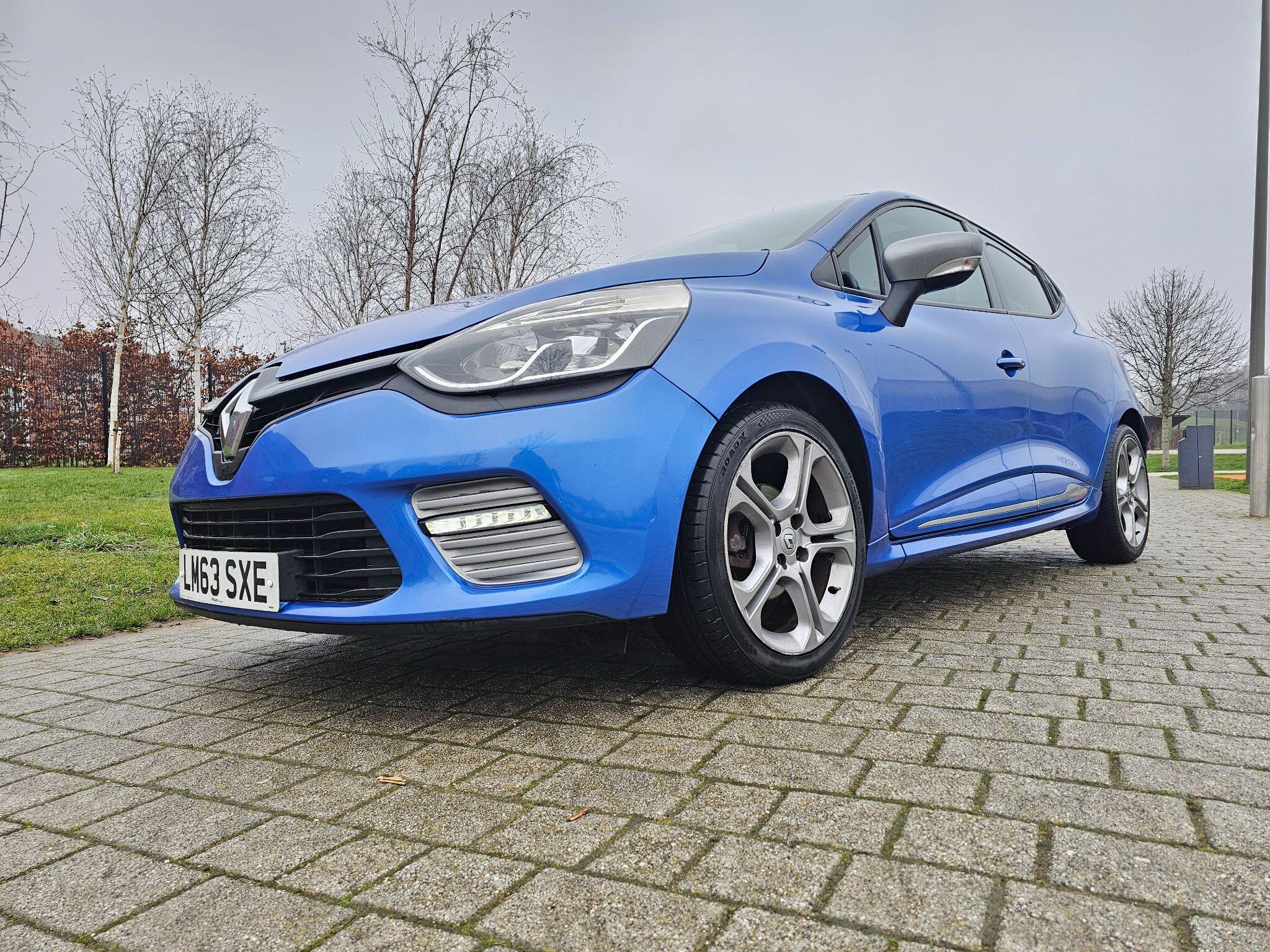 Renault Clio - Image 11