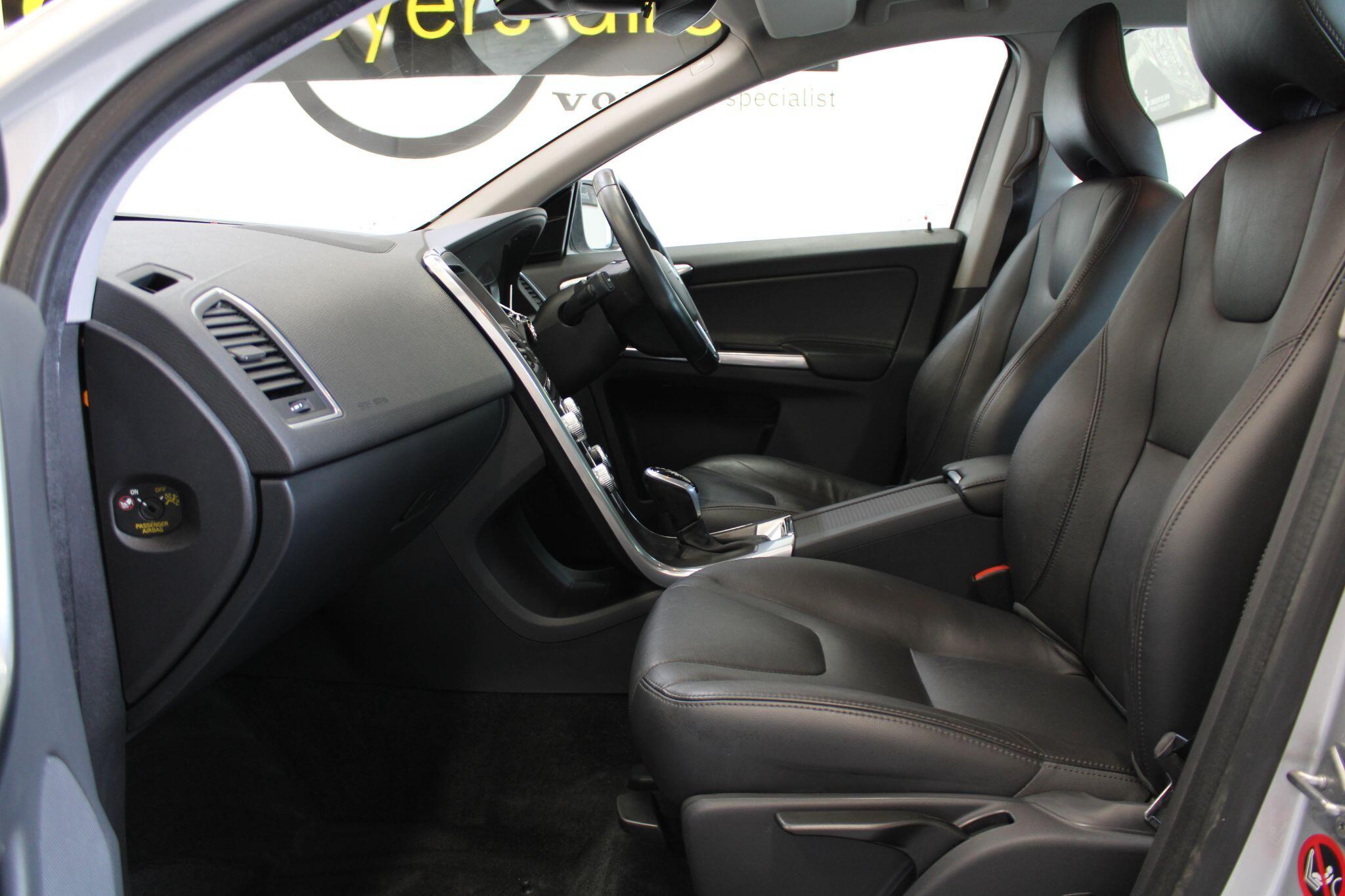 Volvo XC60 - Image 48