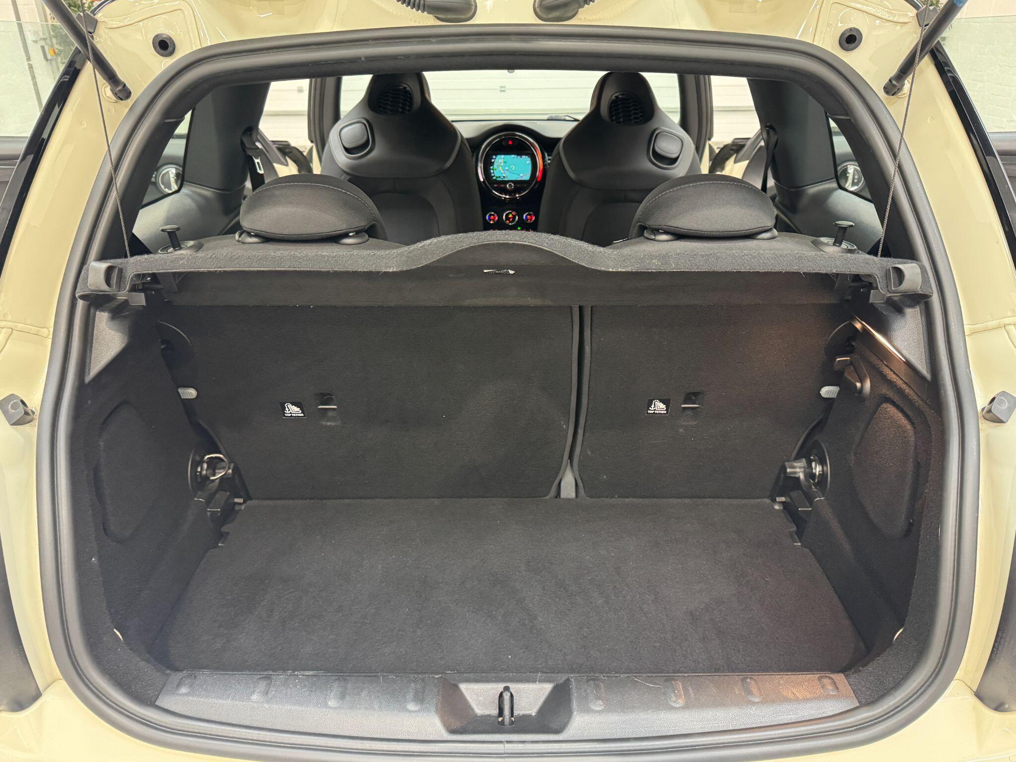 MINI Hatch - Image 74