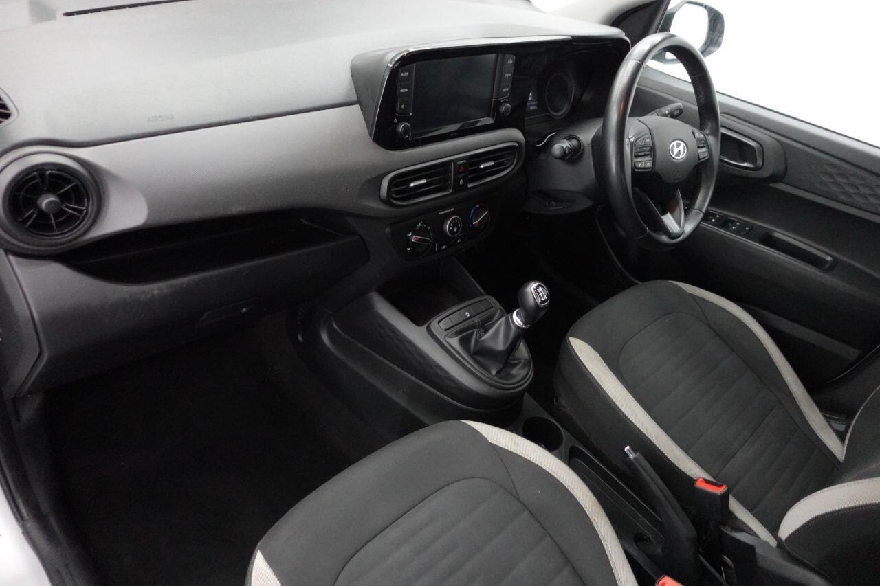 Hyundai i10 - Image 16