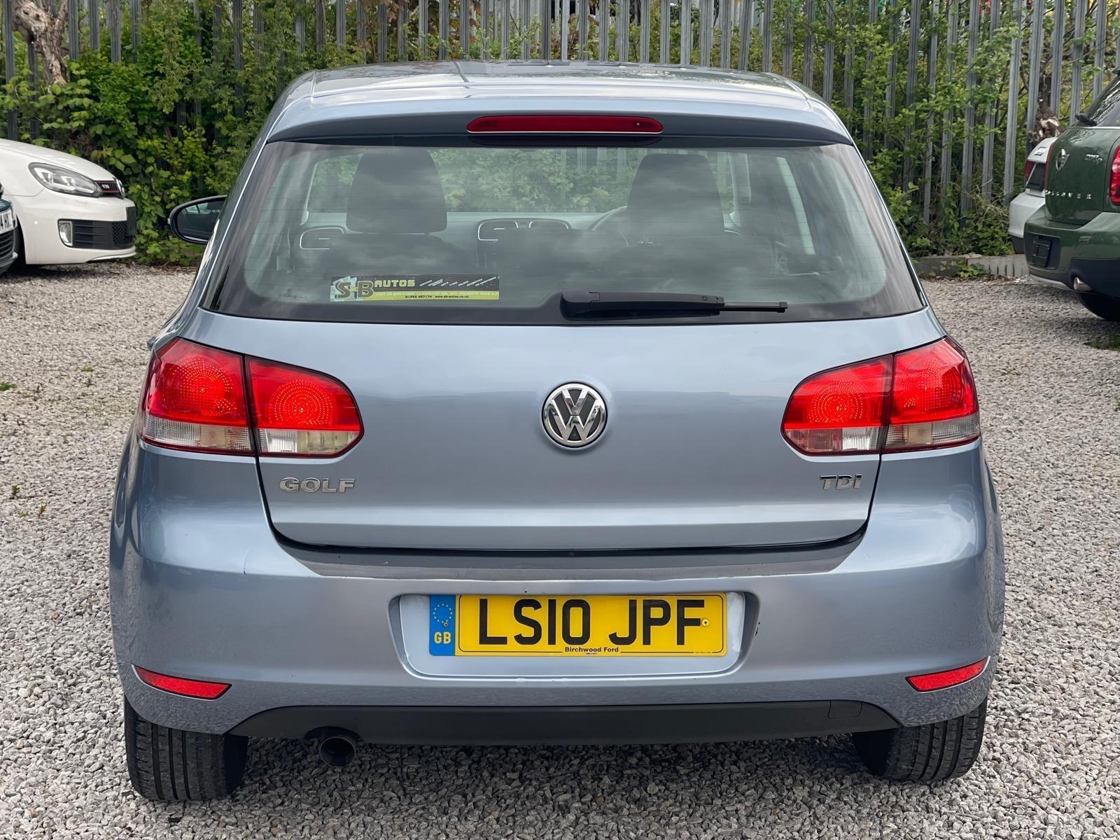 Volkswagen Golf - Image 6