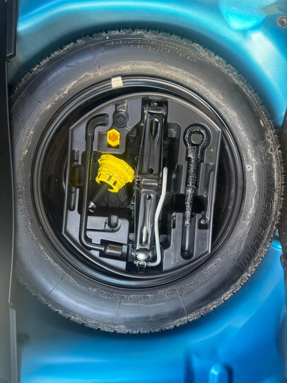 Peugeot 208 - Image 42