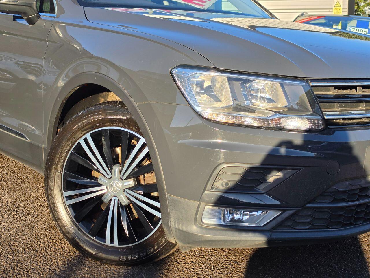 Volkswagen Tiguan - Image 8