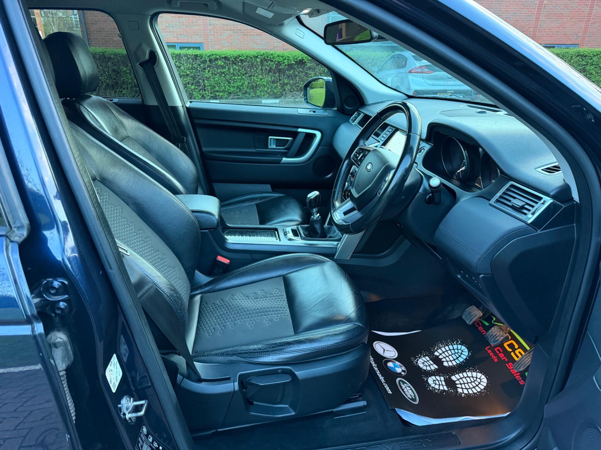 Land Rover DISCOVERY SPORT - Image 28