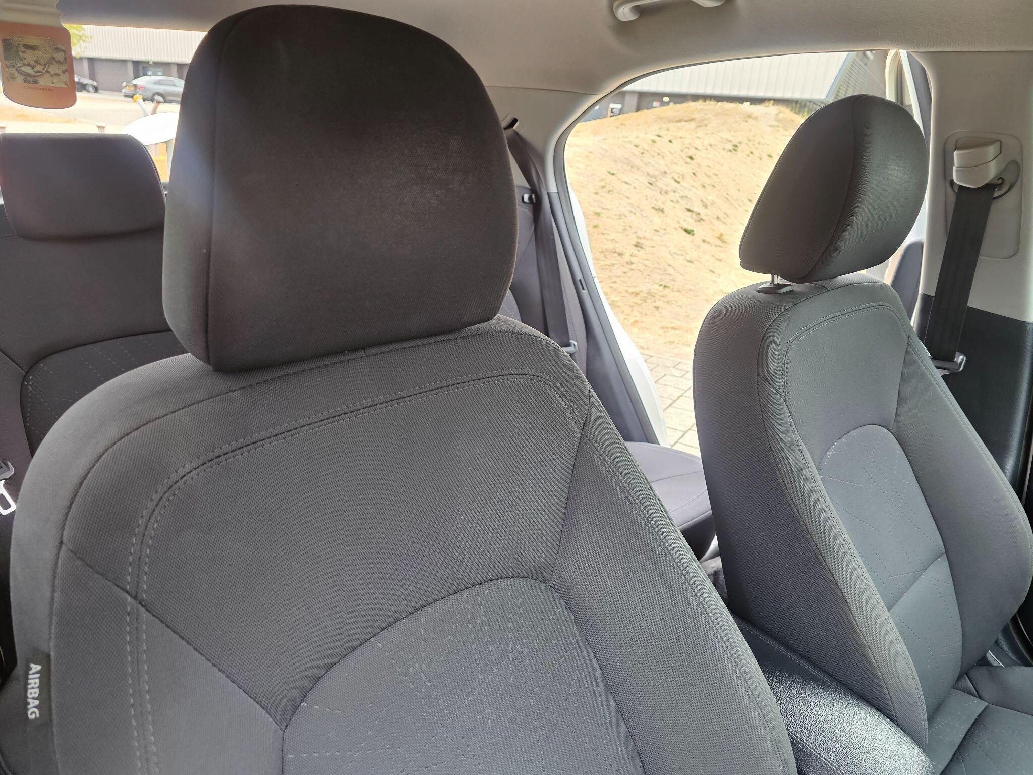 Kia Rio - Image 14