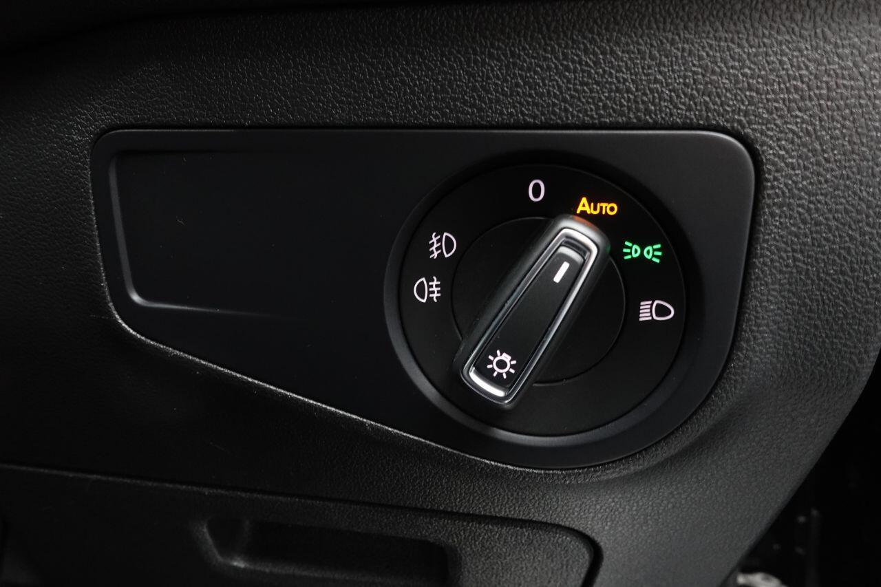 Volkswagen Tiguan - Image 49