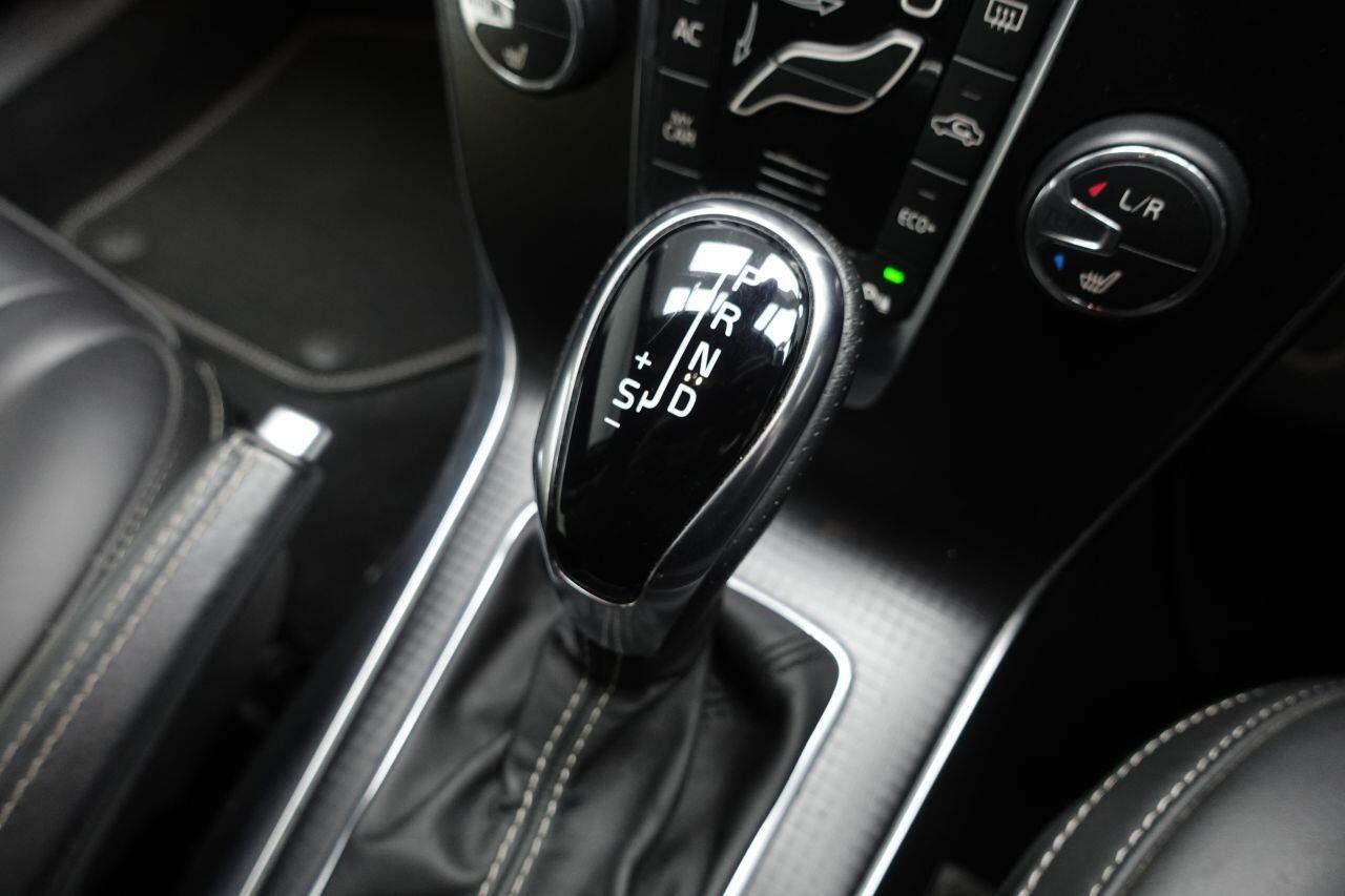 Volvo V40 - Image 41