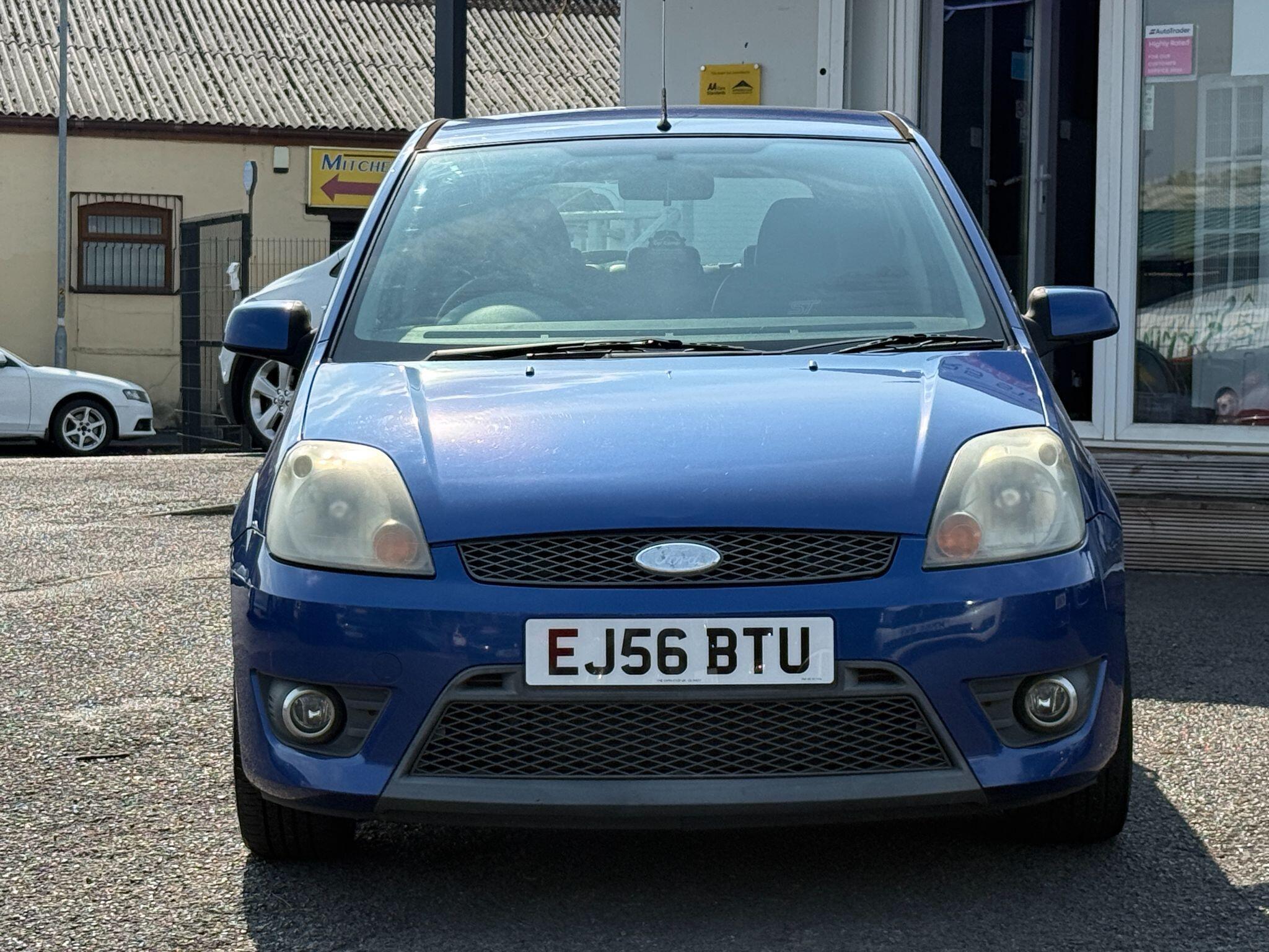 Ford Fiesta - Image 8