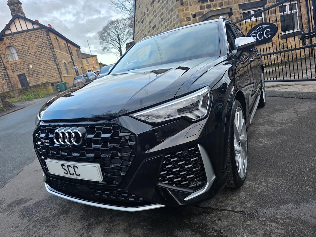 Audi RS Q3 - Image 21