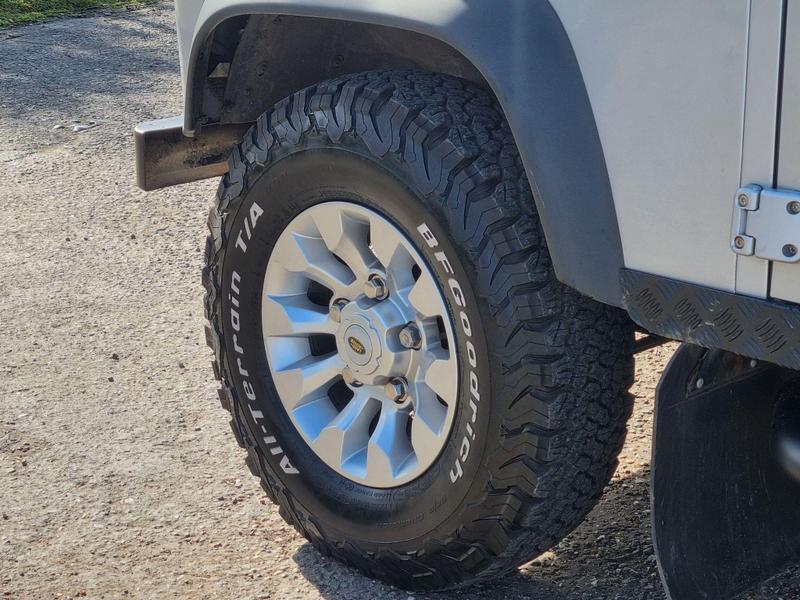 Land Rover Defender 90 - Image 6