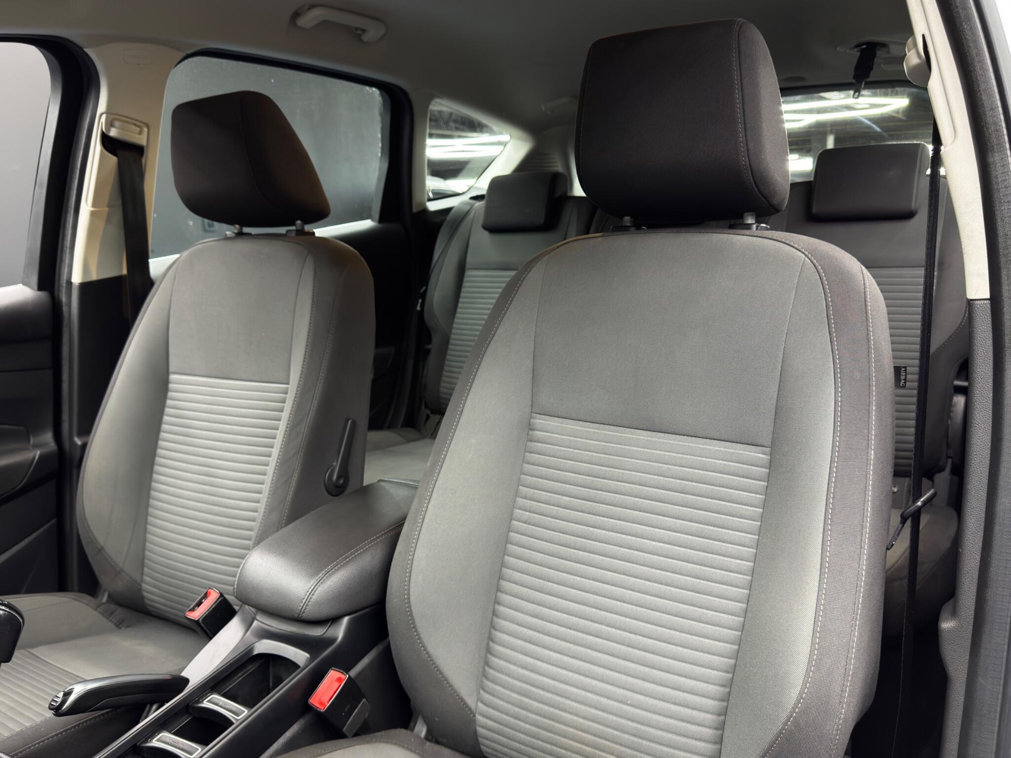 Ford C-MAX - Image 14