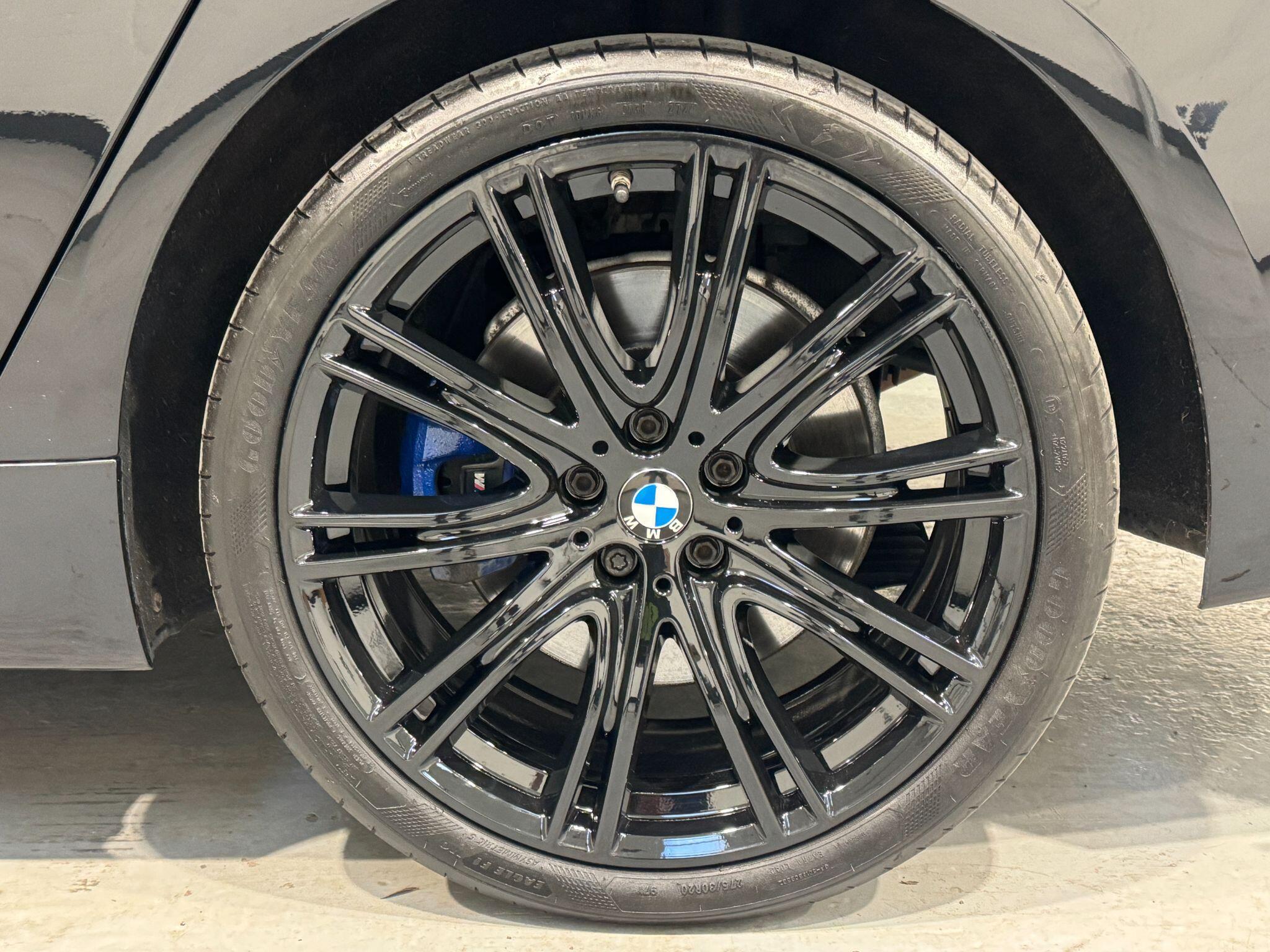 BMW 5 Series - Image 25