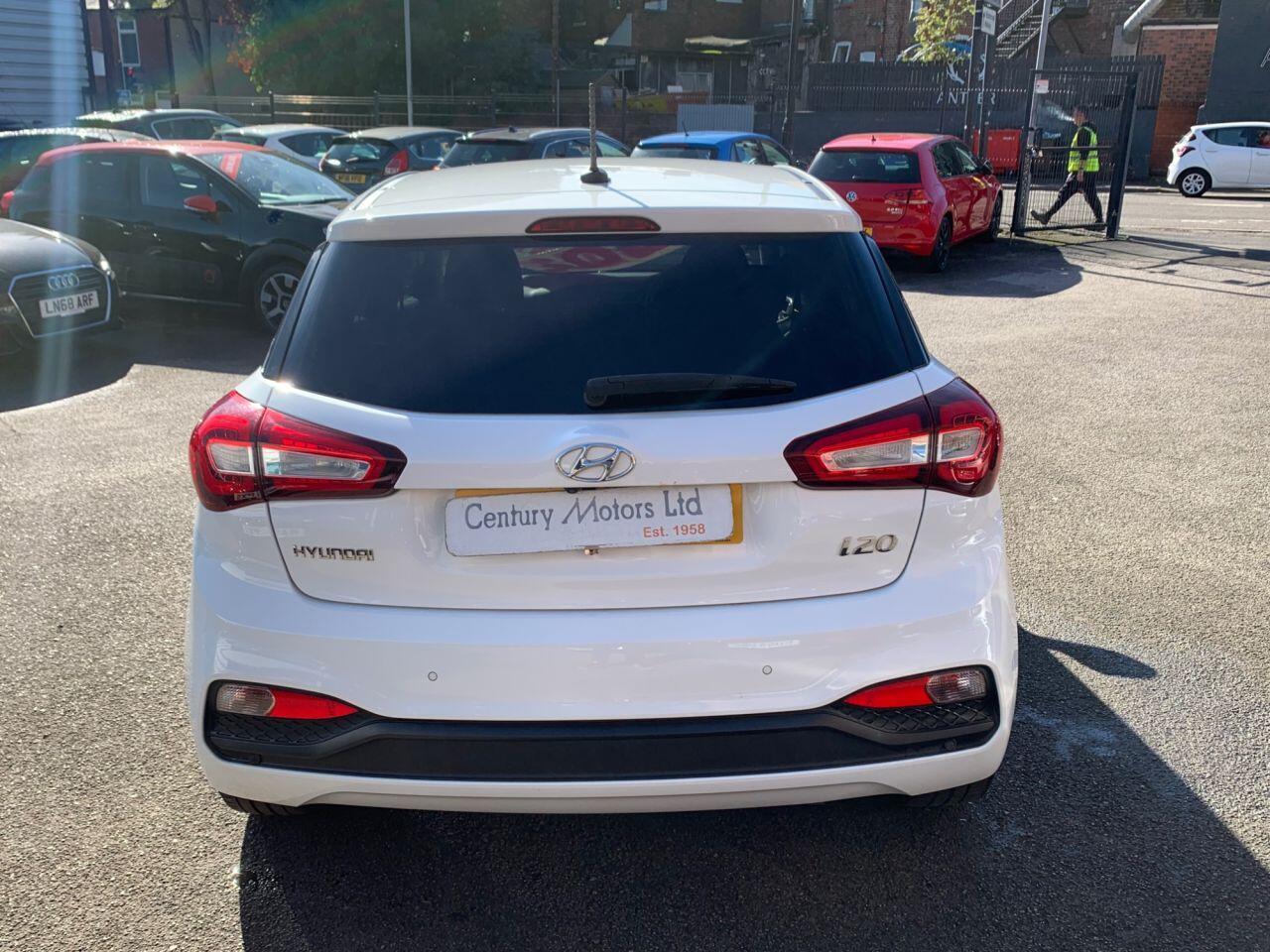Hyundai i20 - Image 6