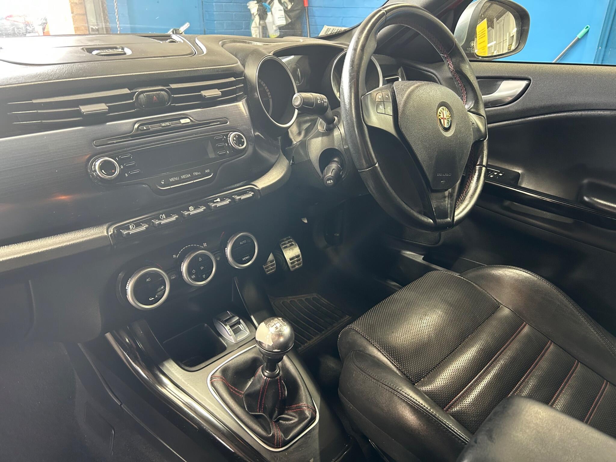 Alfa Romeo Giulietta - Image 20