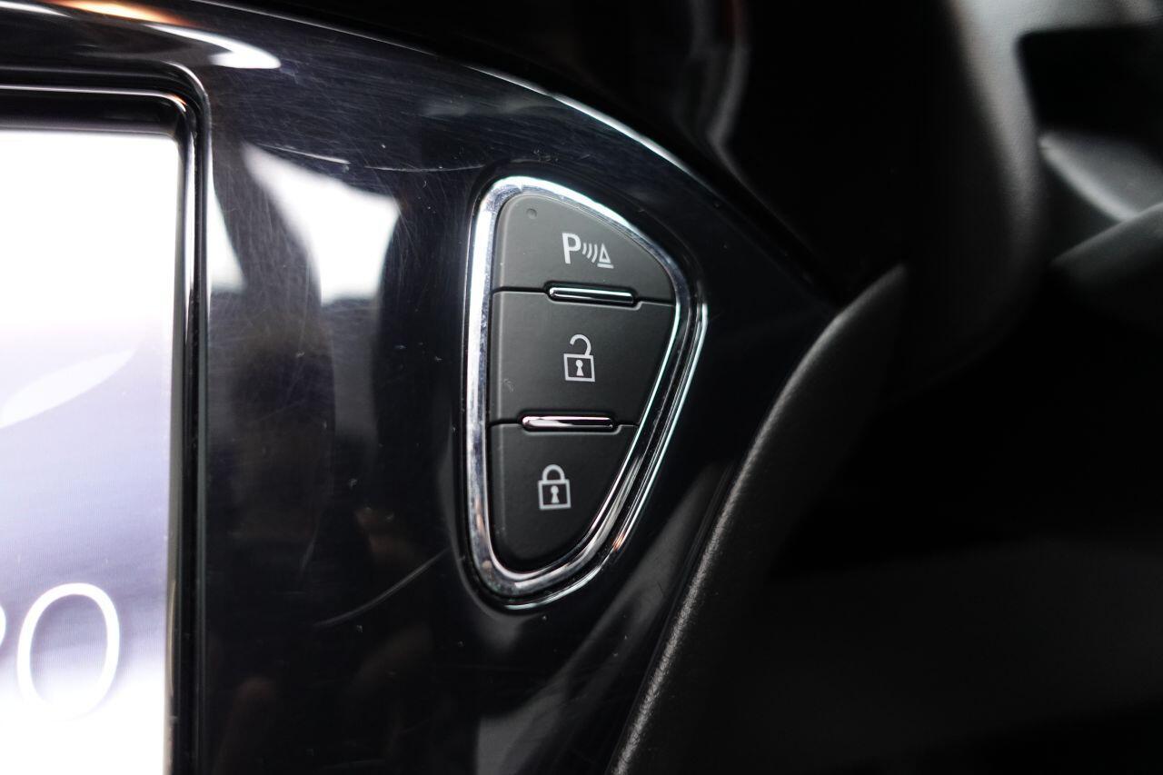 Vauxhall ADAM - Image 33