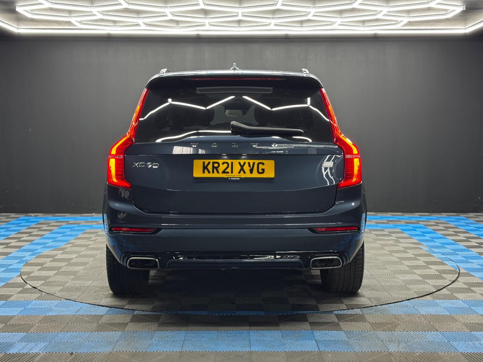 Volvo XC90 - Image 6