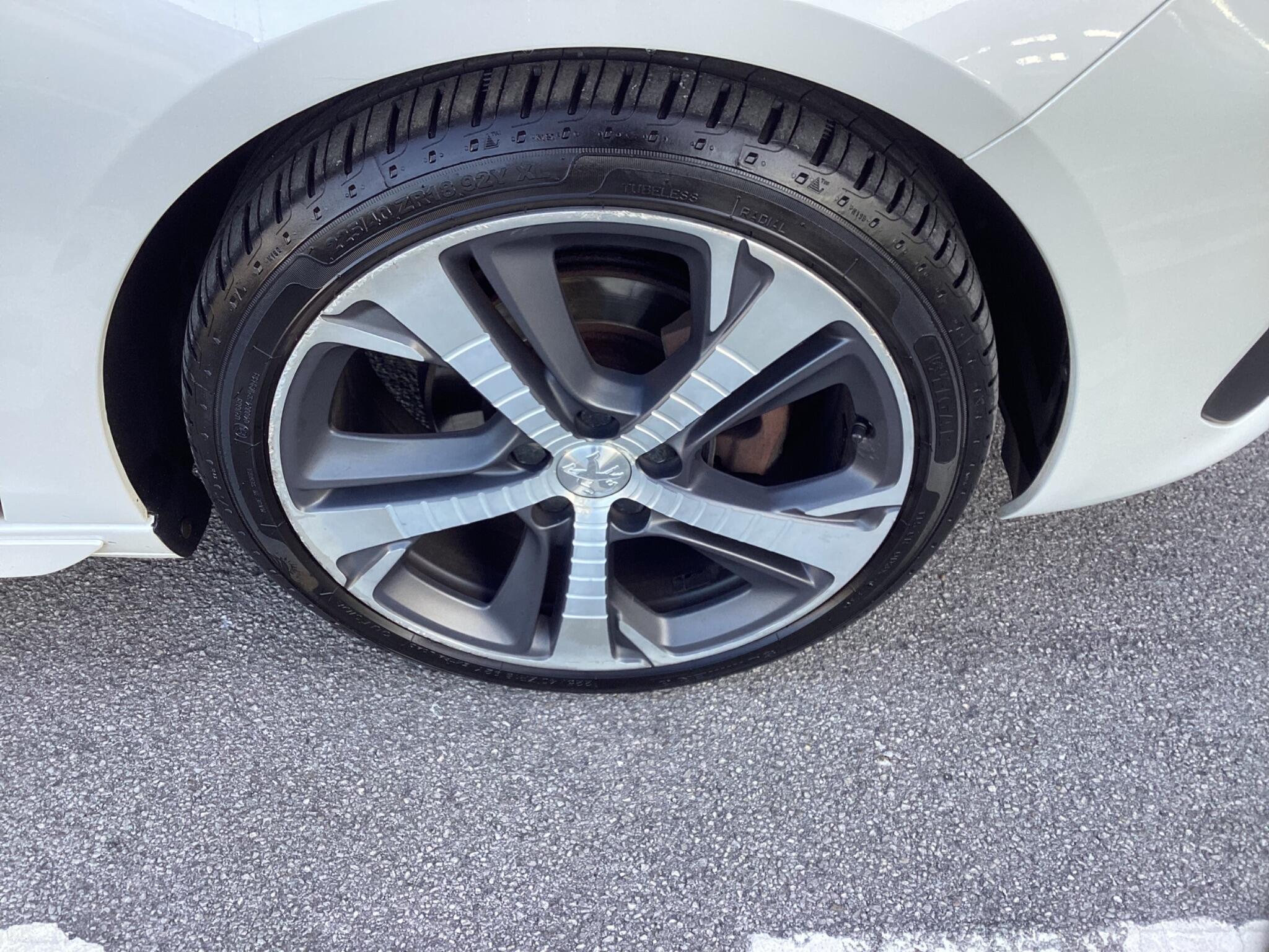 Peugeot 308 SW - Image 10