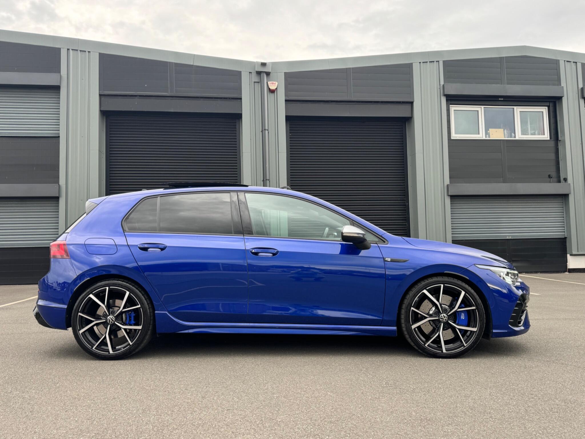 Volkswagen Golf - Image 13