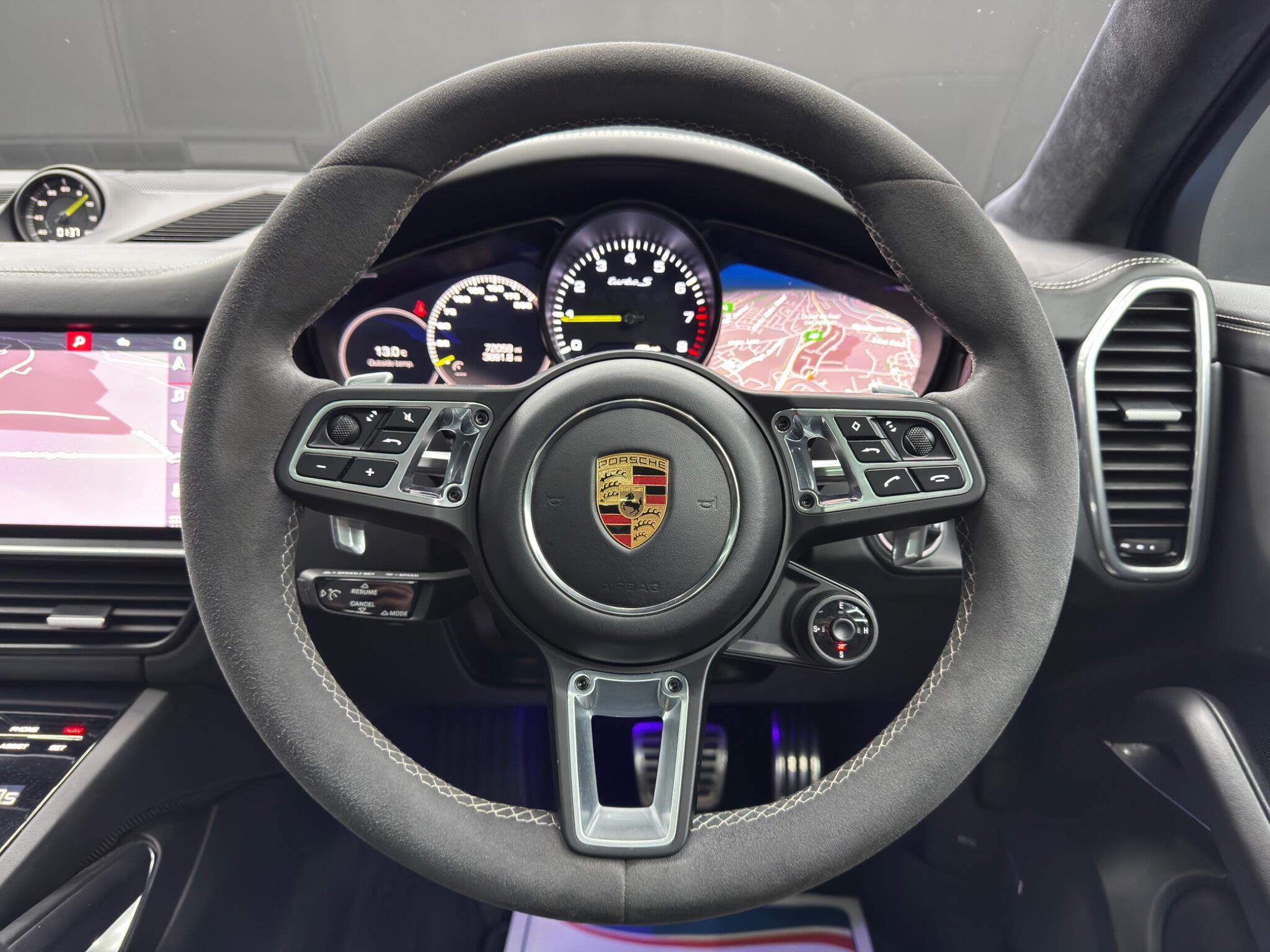 Porsche Cayenne - Image 19