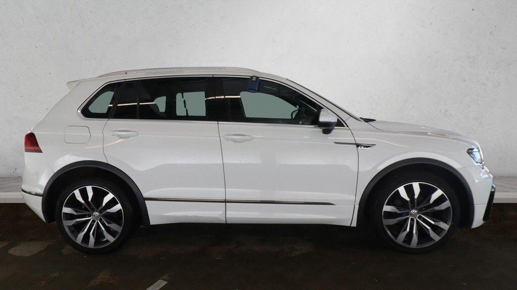 Volkswagen Tiguan - Image 8