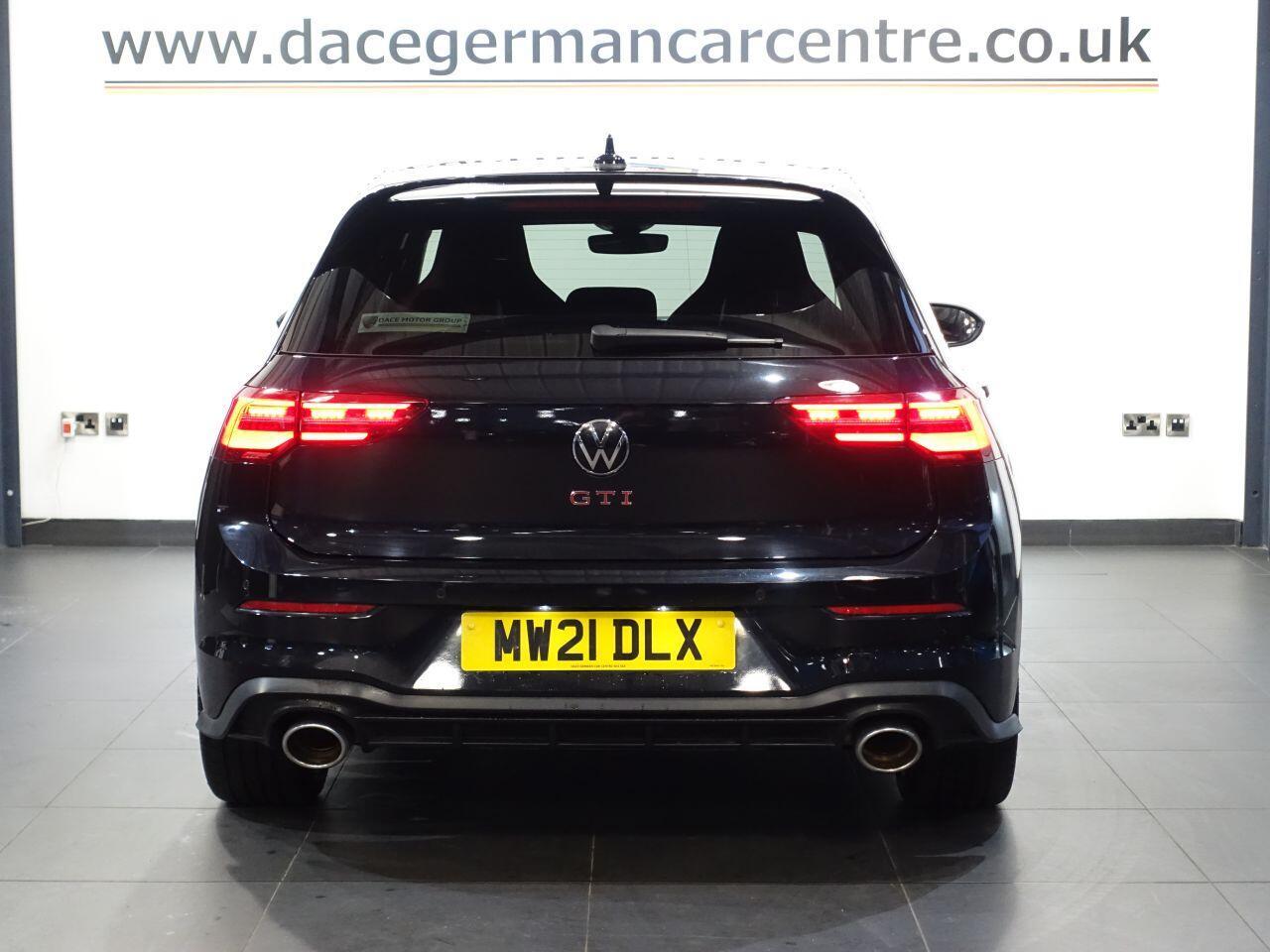 Volkswagen Golf - Image 10