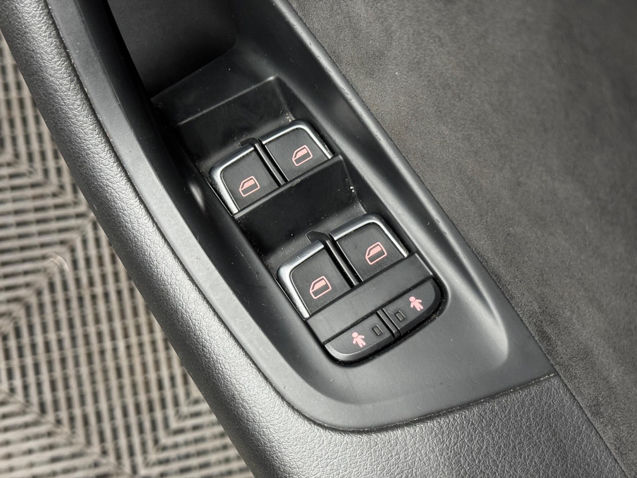 Audi A6 Saloon - Image 43