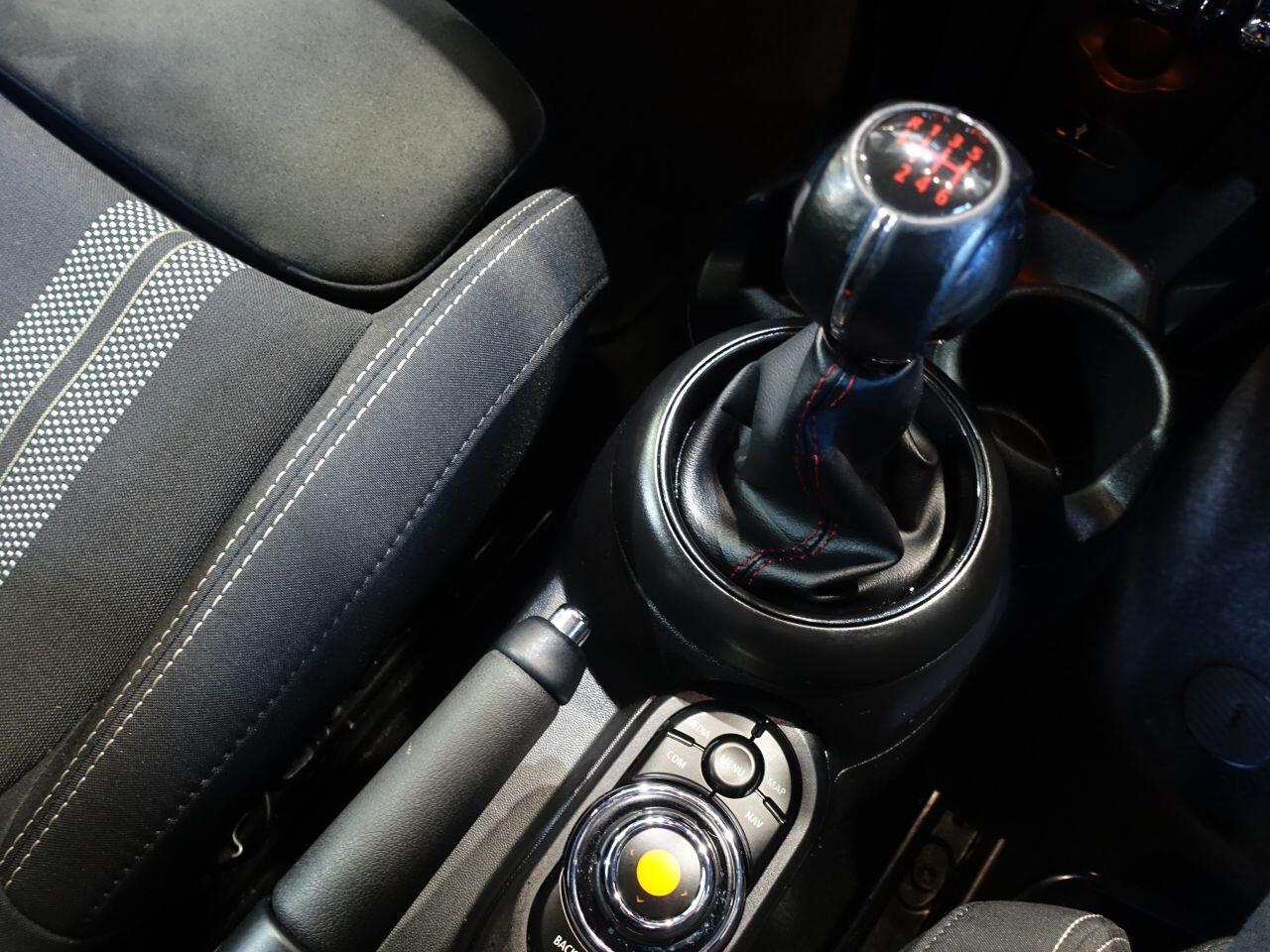 MINI Hatch - Image 18