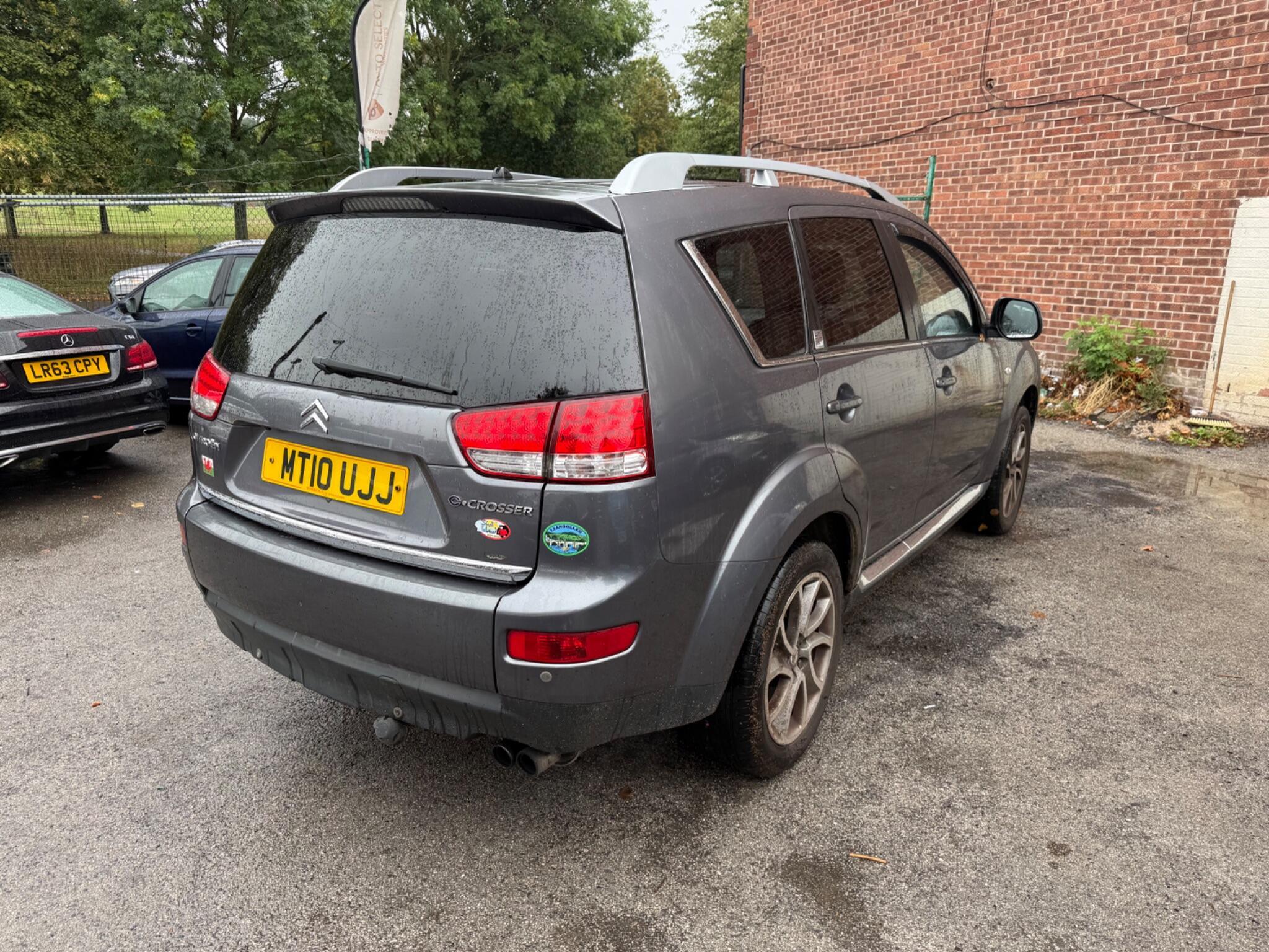 Citroen C-Crosser - Image 7