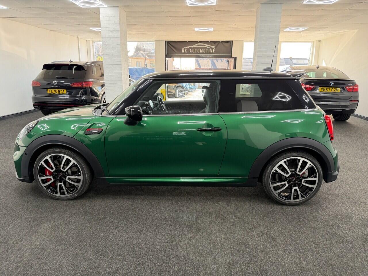 MINI Hatch - Image 8