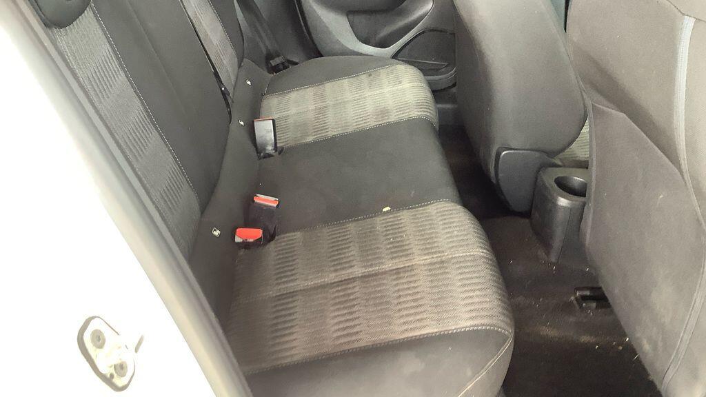 Vauxhall Corsa - Image 9